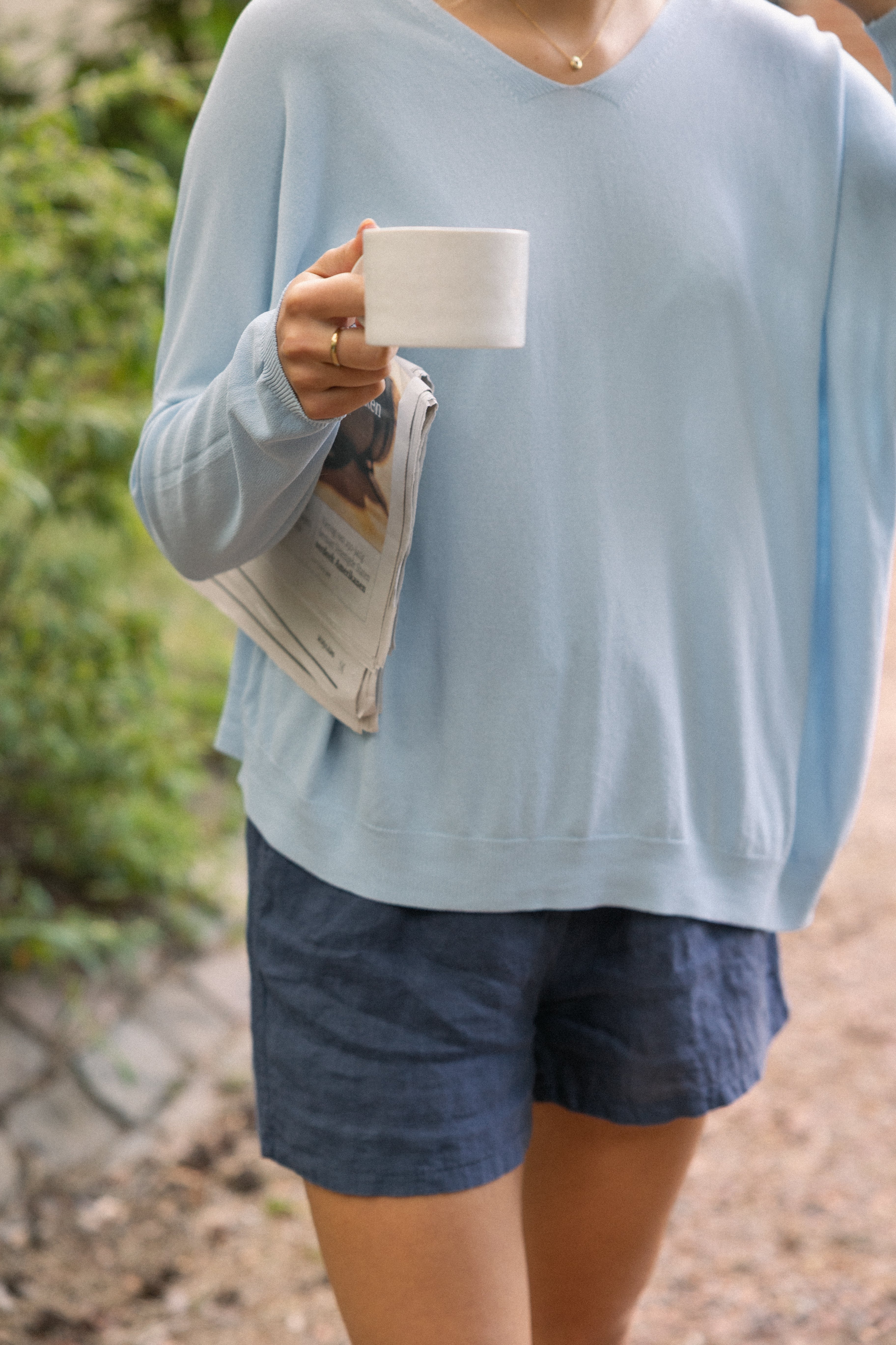 BASIC VNECK PULL BABY BLUE