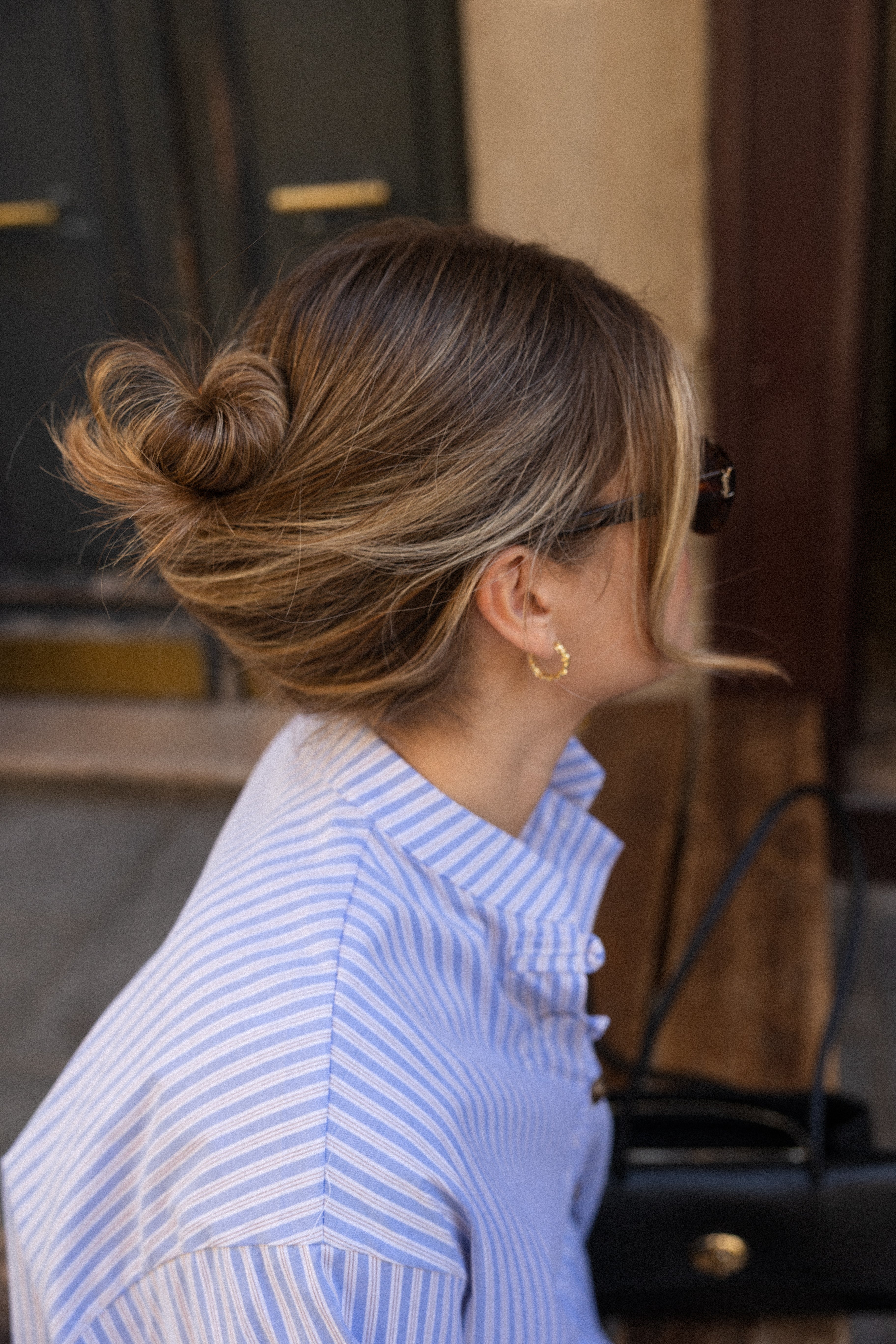 THE STRIPED BUTTON SHIRT BLUE