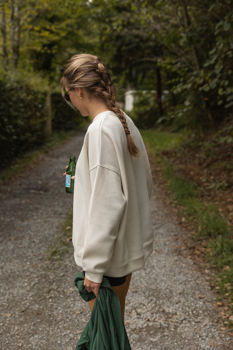THE EVERYDAY OVERSIZED SWEATER ECRU