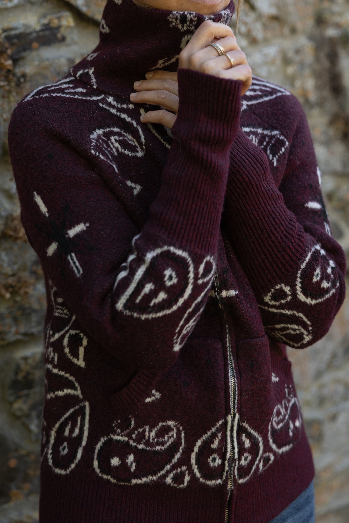 ZOÉ CARDIGAN BURGUNDY
