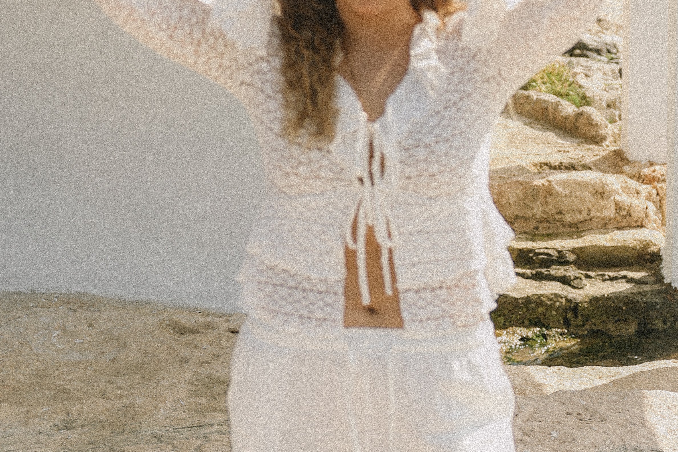 CROCHET TOP OFF-WHITE