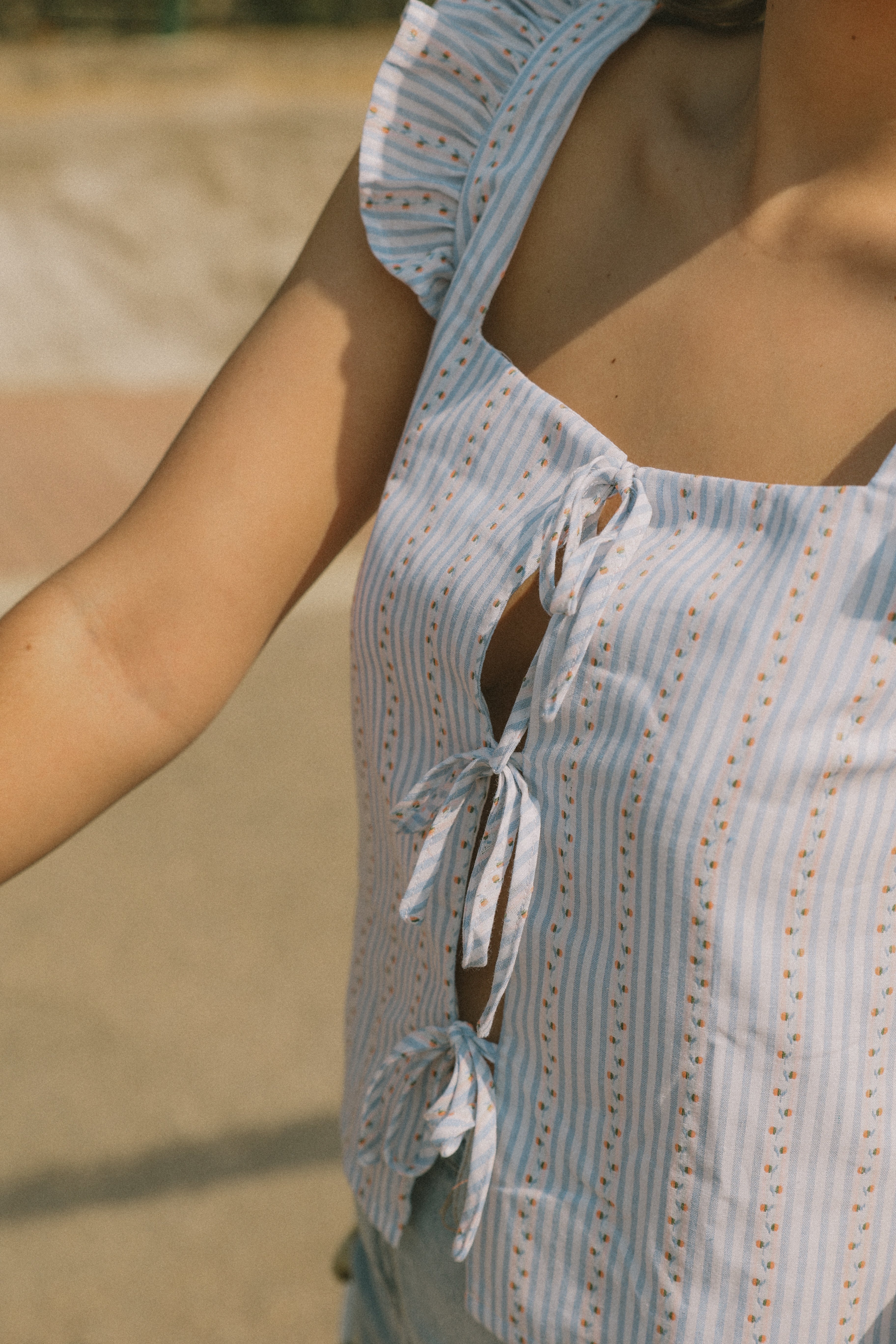 JULIA TOP BLUE STRIPED
