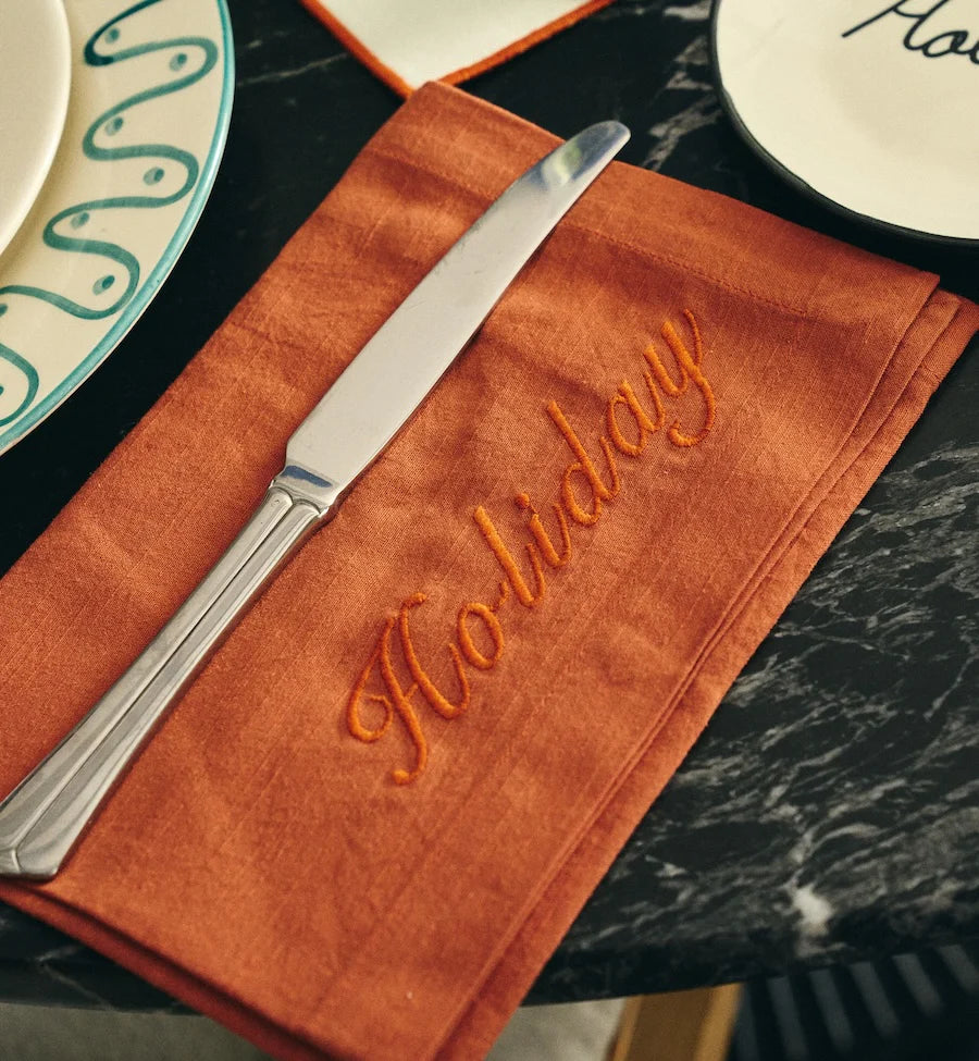 HOLIDAY NAPKIN SET OF 2