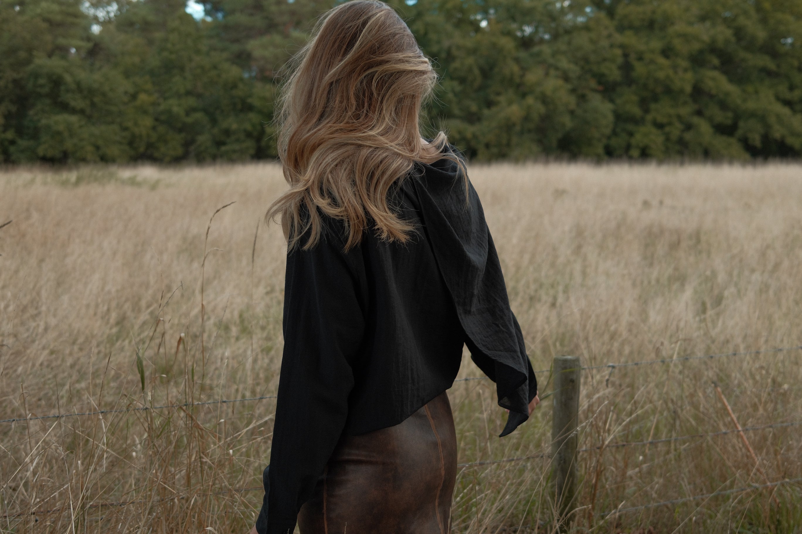 THE NOMAD TOP BLACK