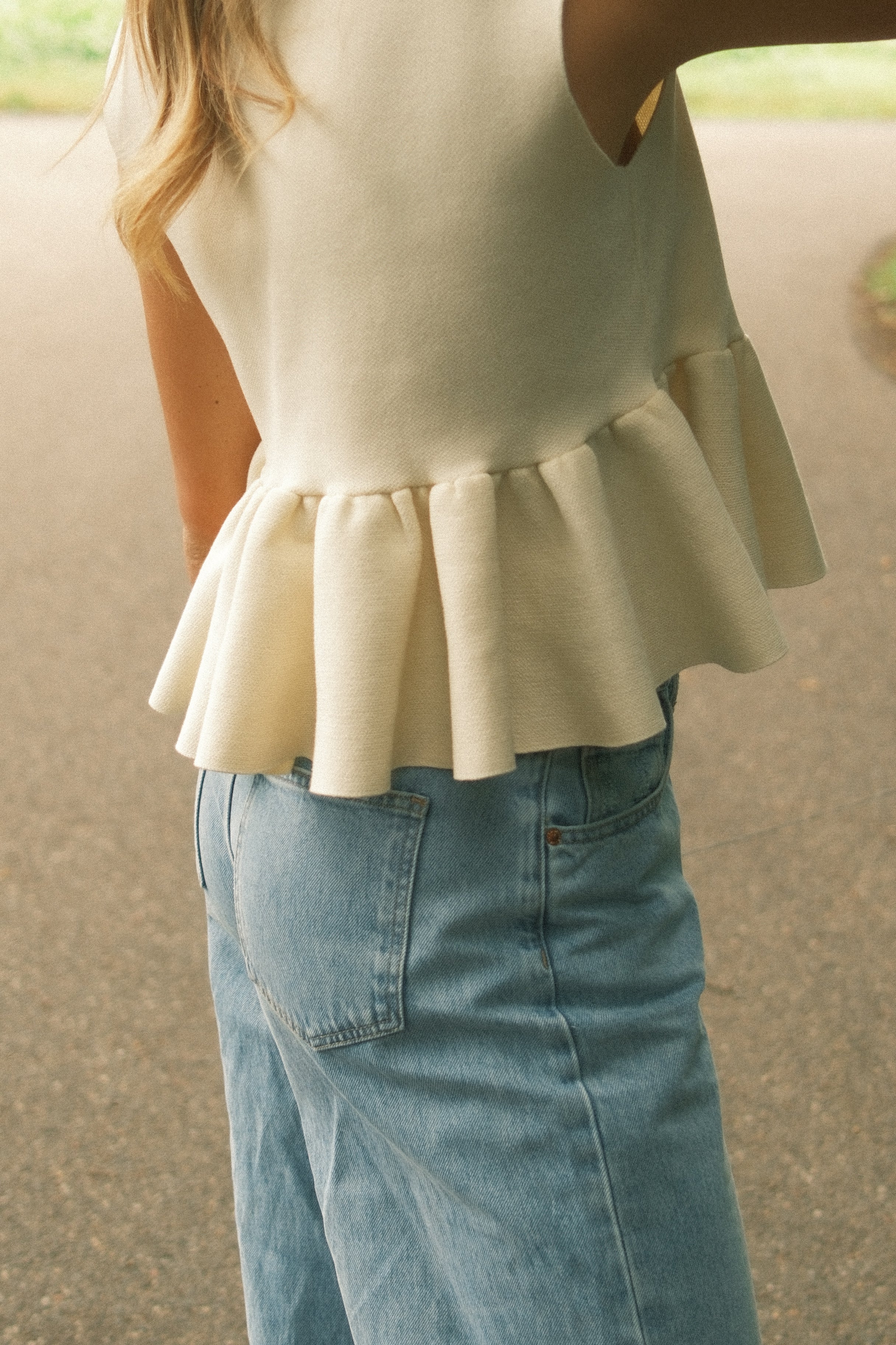 THE HOUSEMAN TOP BEIGE