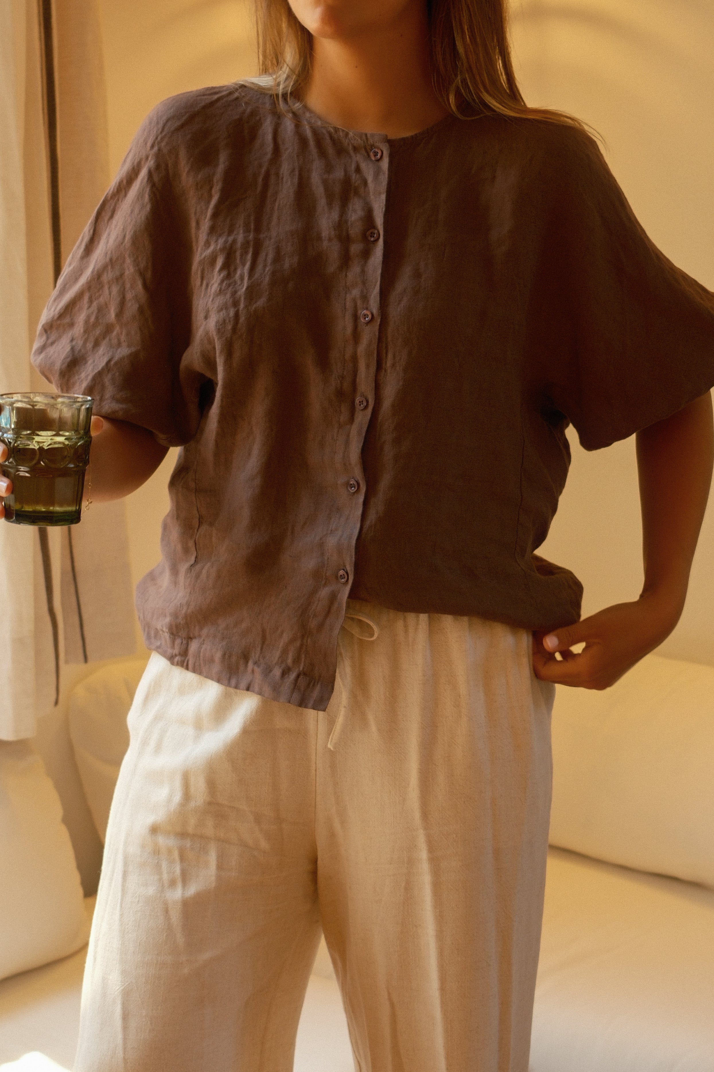 100% LINNEN JUNA SHIRT MOKKA