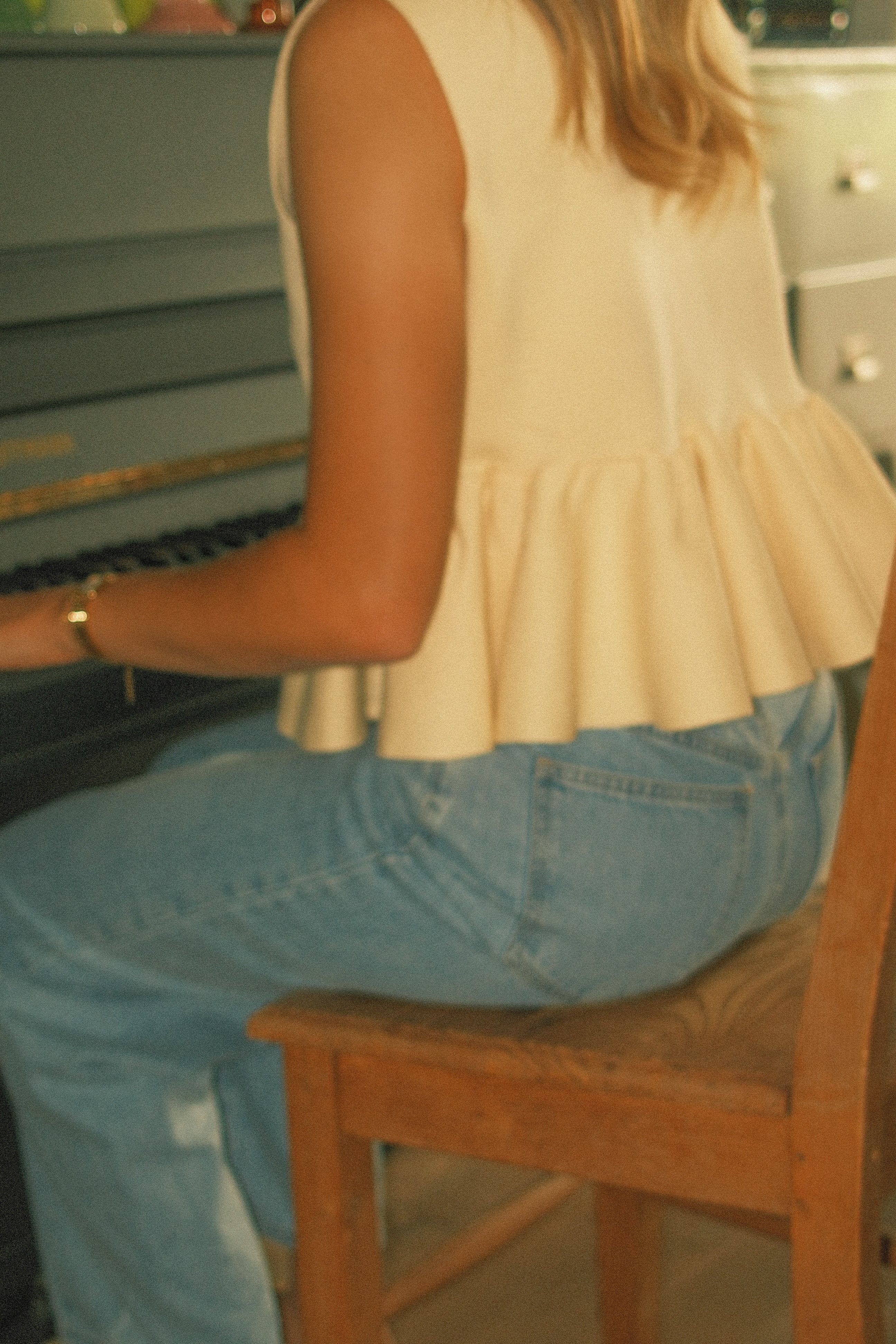 THE HOUSEMAN TOP YELLOW