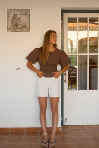 PRE-ORDER: 100% LINNEN TAILORED TOP MOKKA