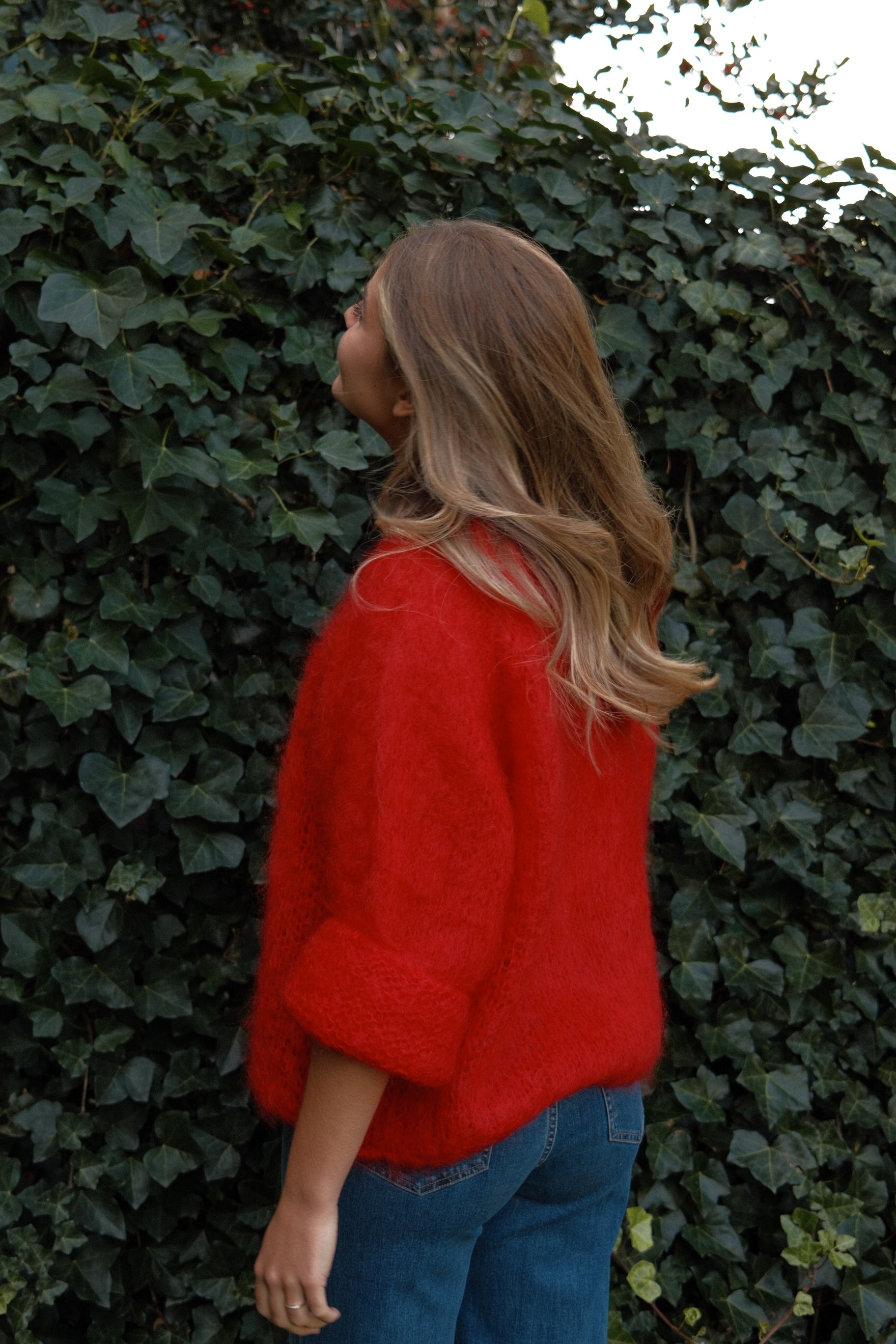 THE MOHAIR CLOUD KNIT RED