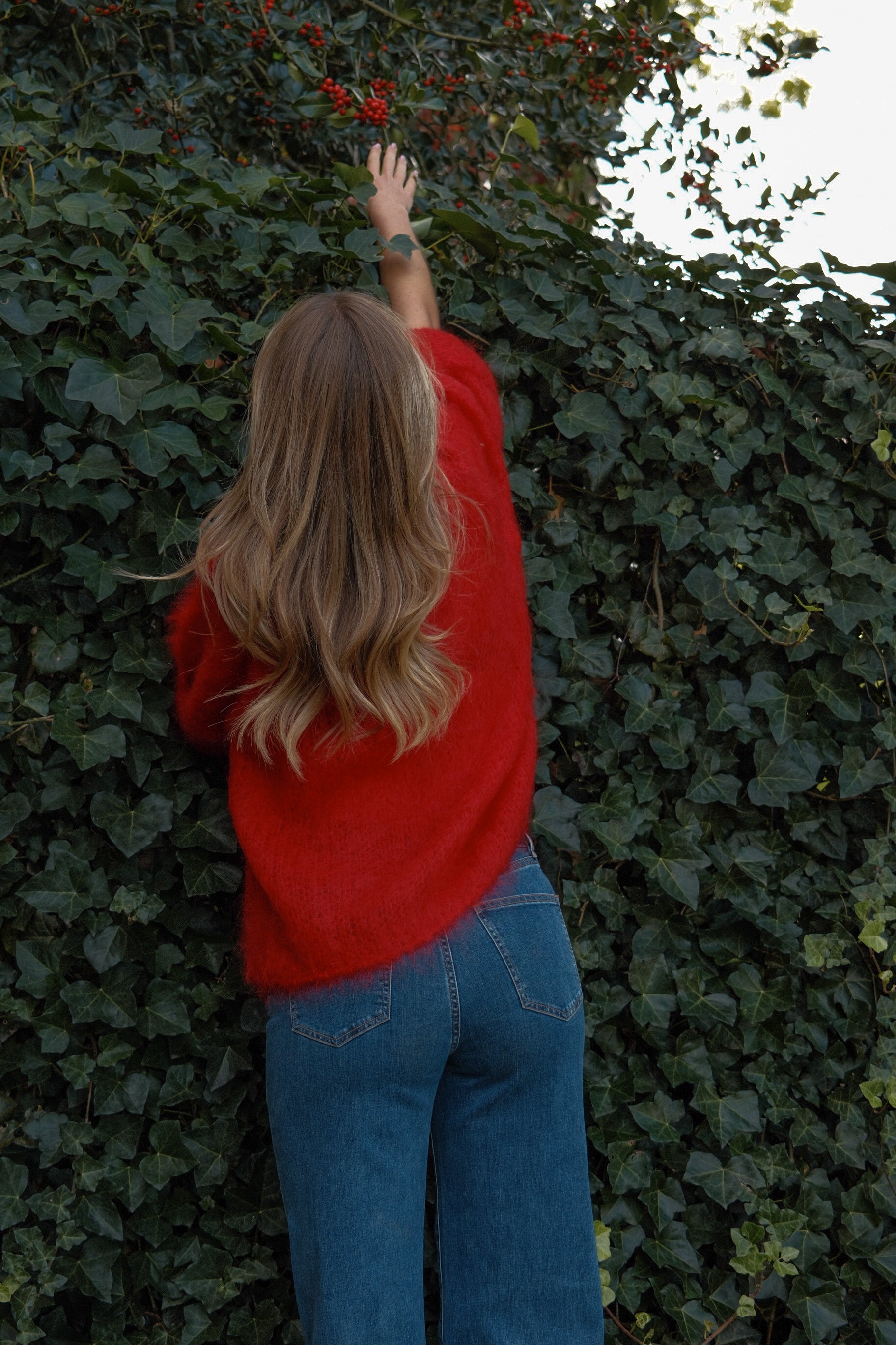 THE MOHAIR CLOUD KNIT RED