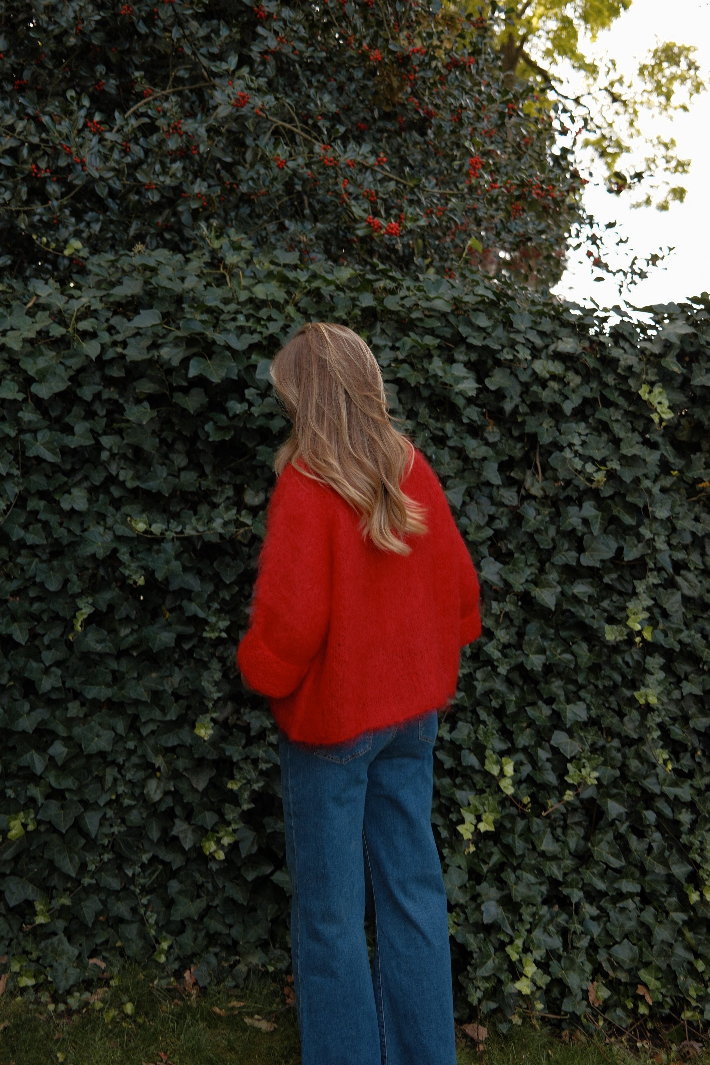 THE MOHAIR CLOUD KNIT RED