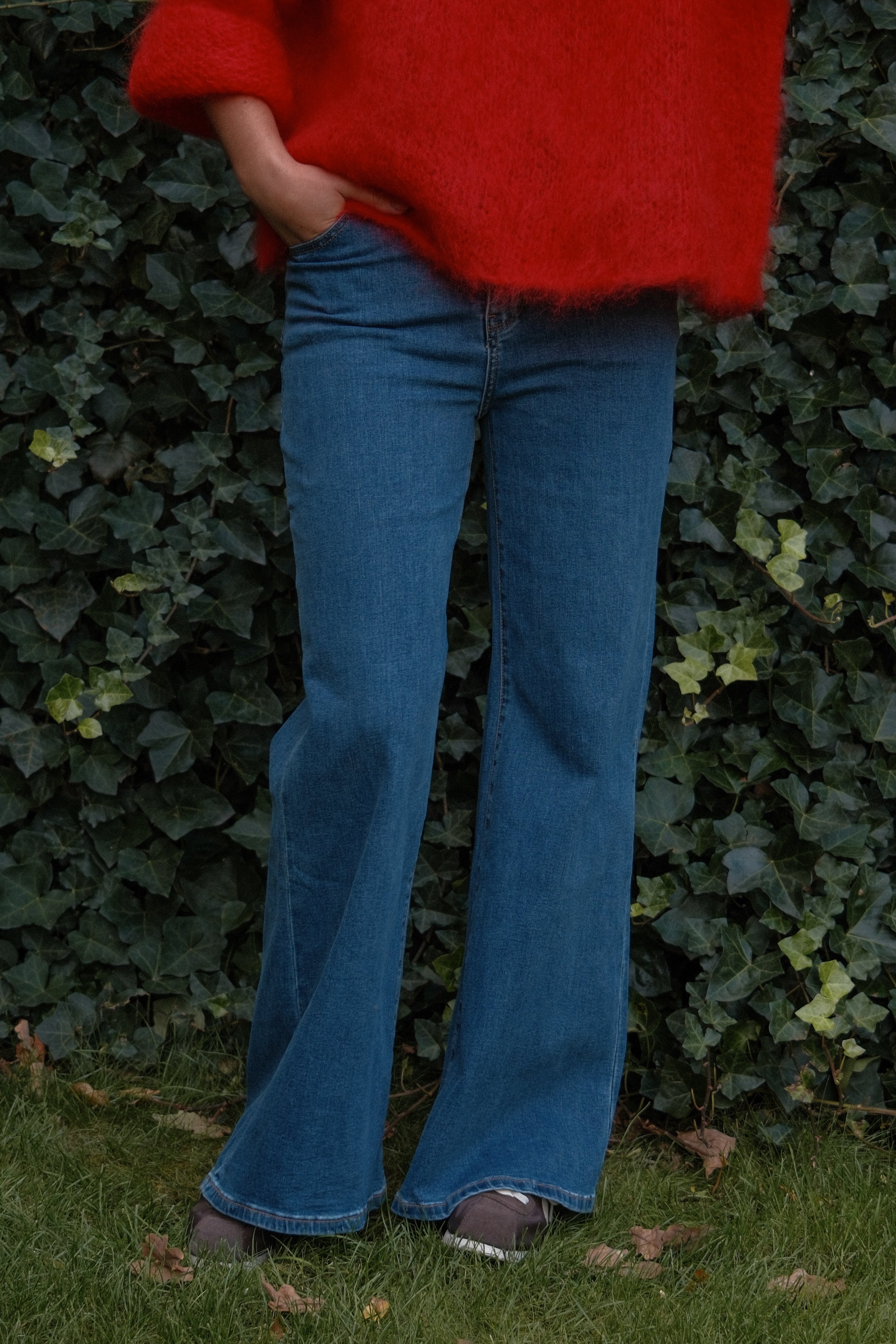 THE MODERN WIDE JEANS