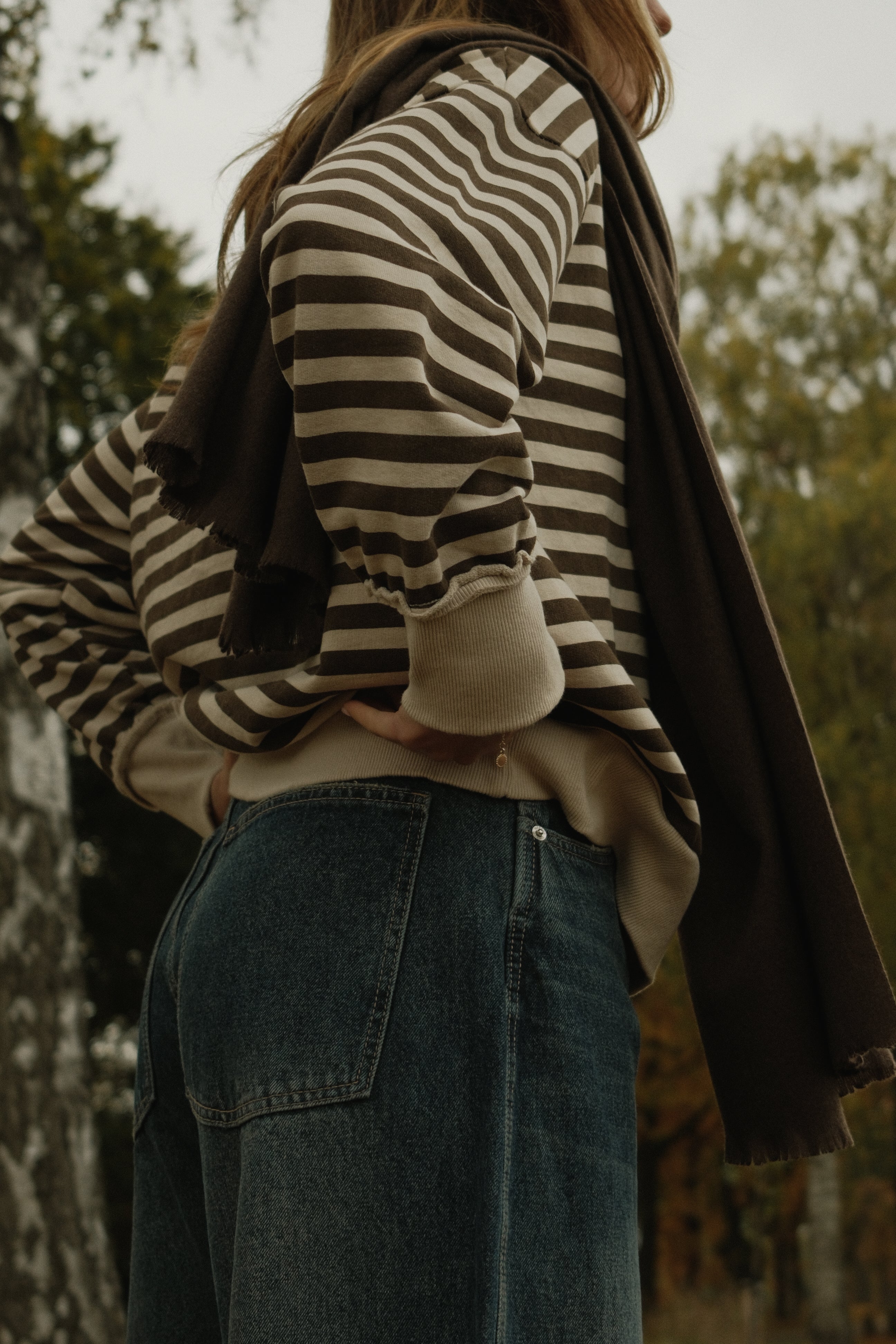 THE RETRO STRIPE SWEATER CHOCO