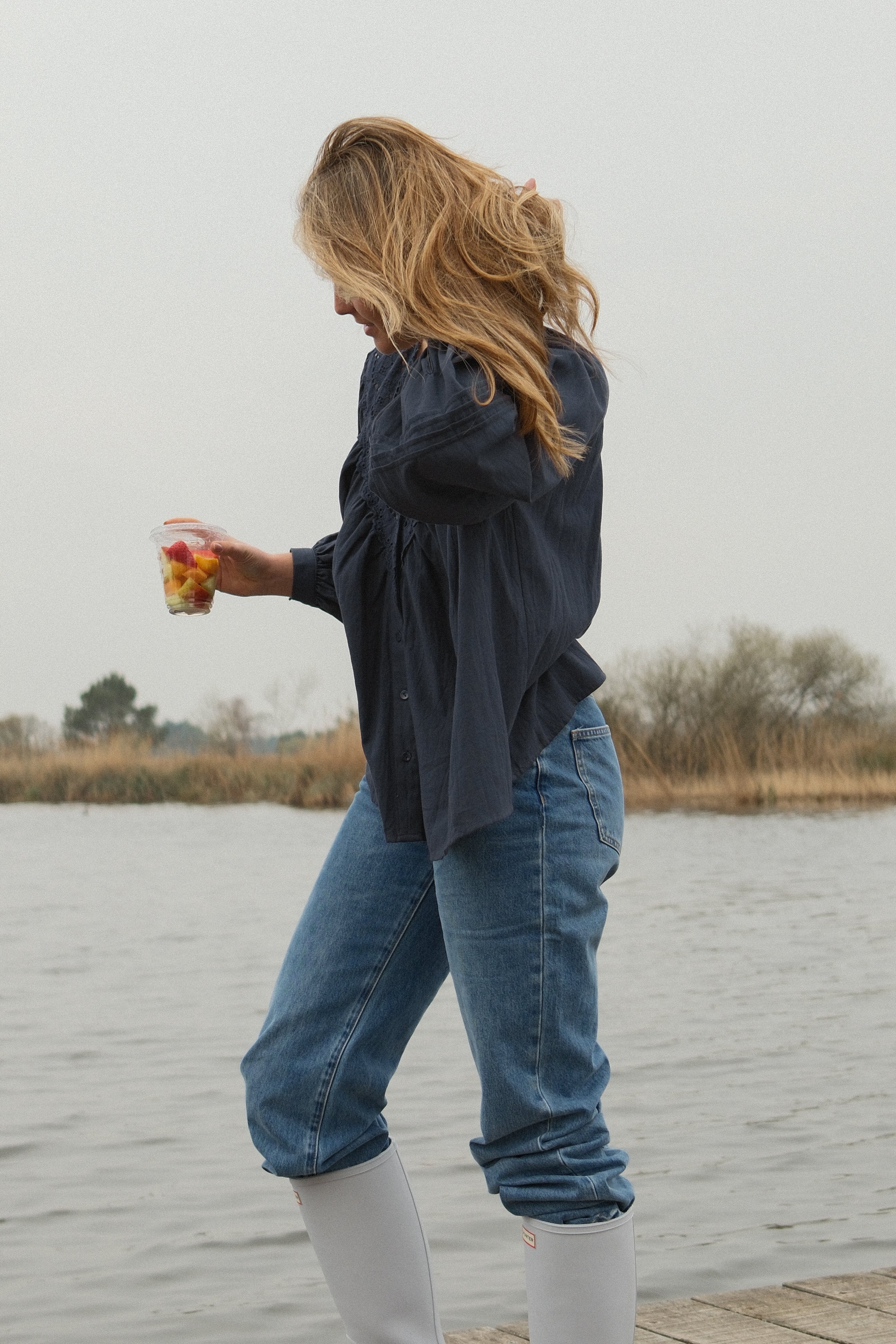 JOLINE BRODERIE BLOUSE NAVY