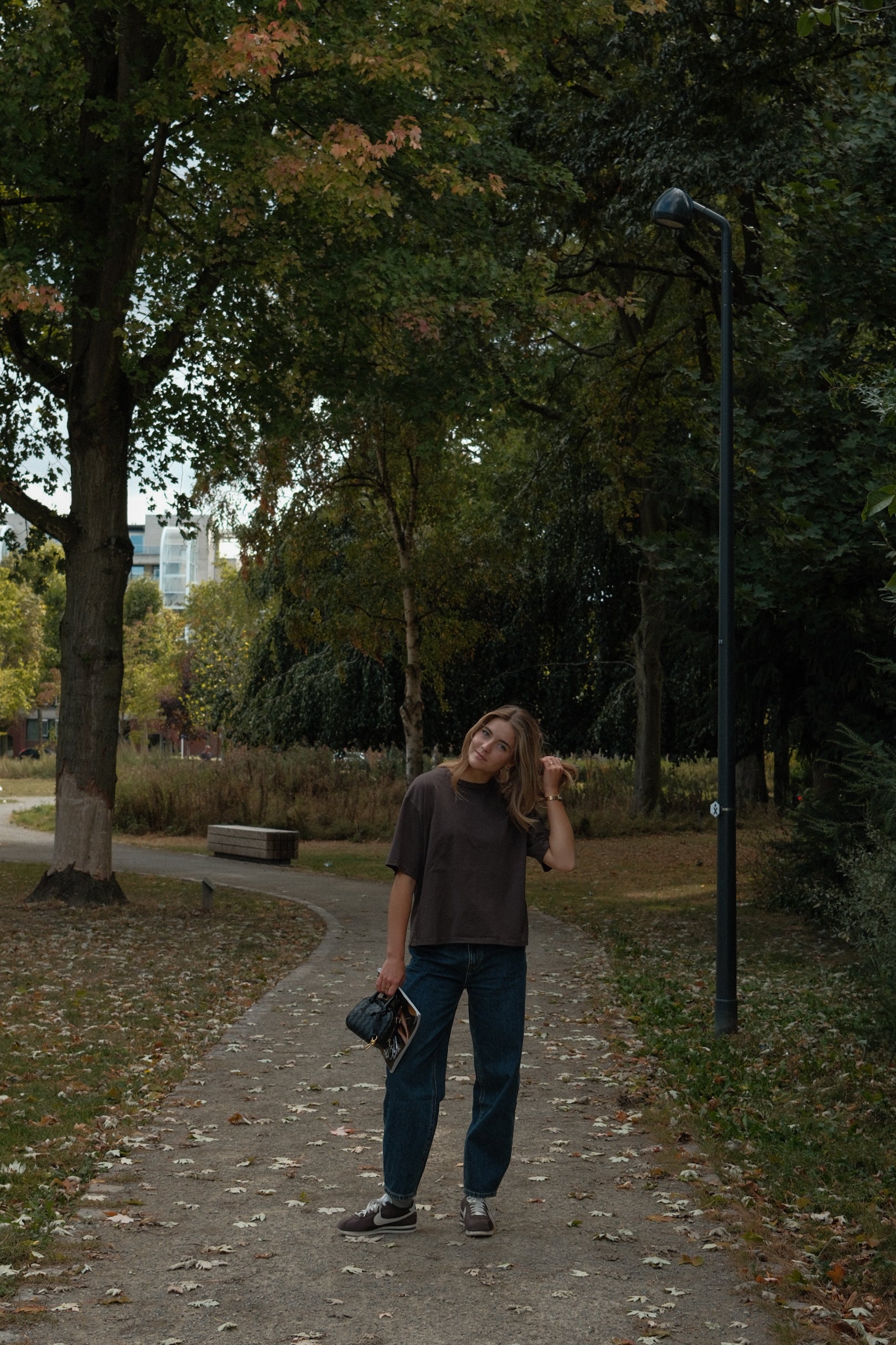 FW25 ATELJEE SAAR TEE BROWN