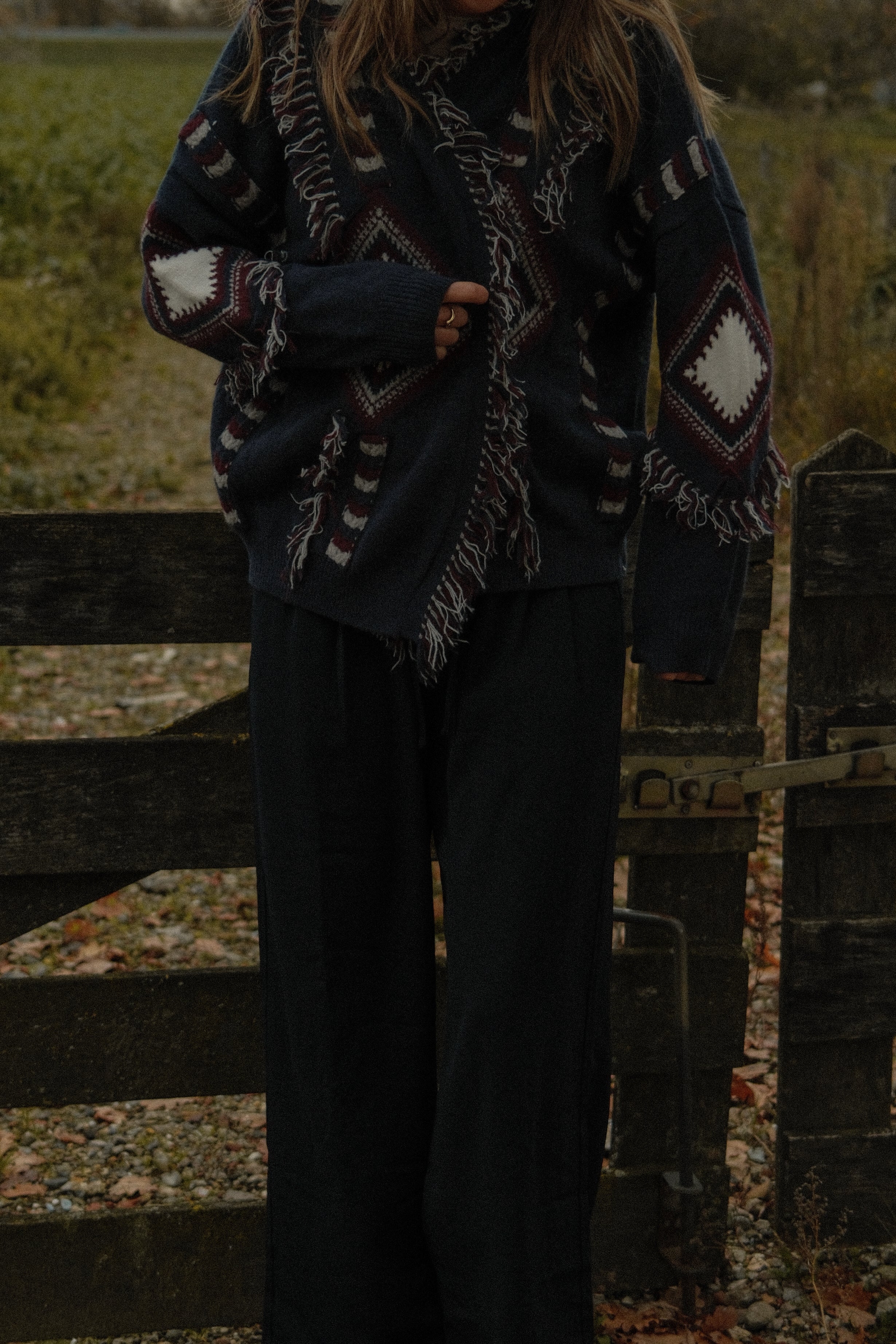 DAKOTA FRINGE CARDIGAN NAVY