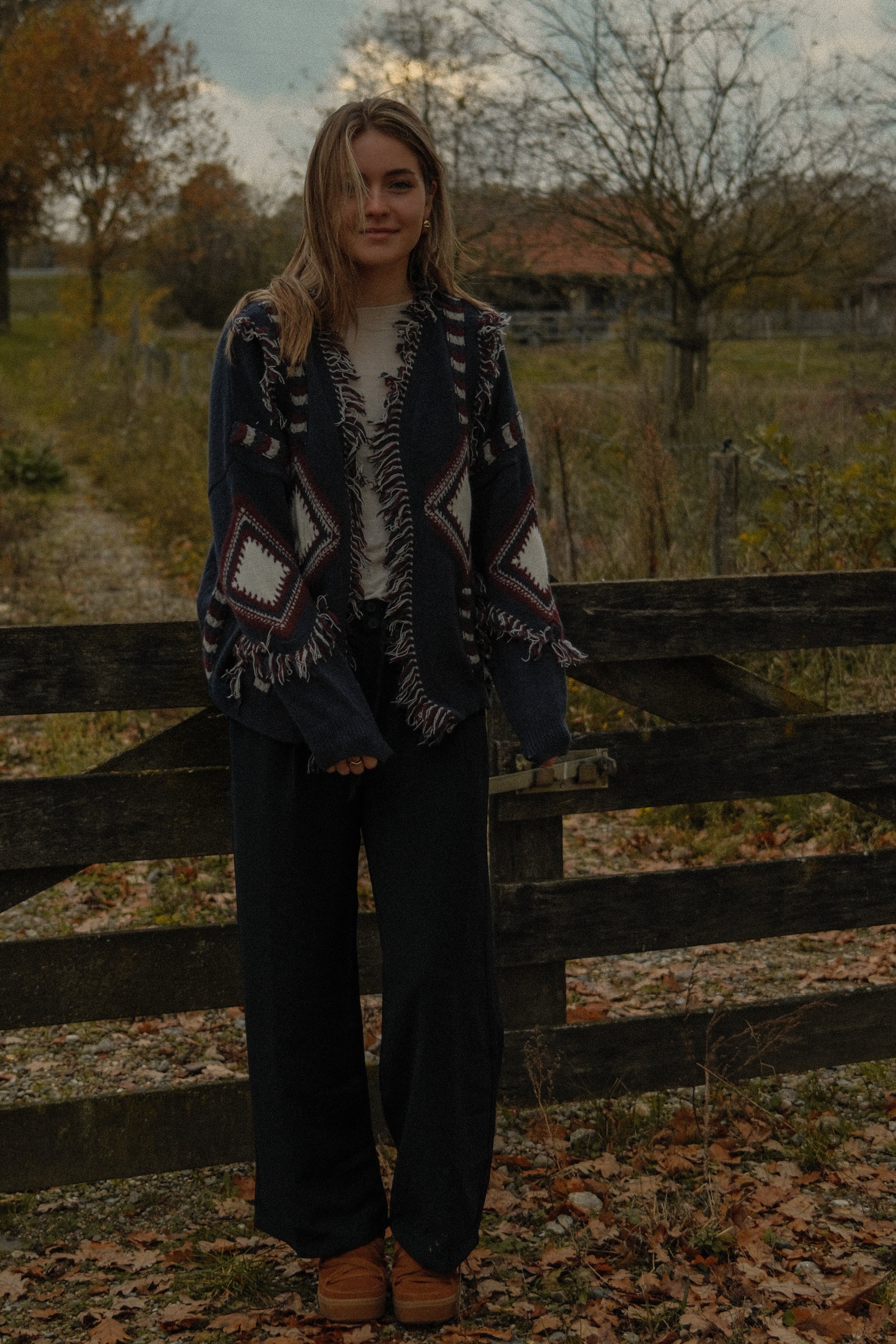 DAKOTA FRINGE CARDIGAN NAVY
