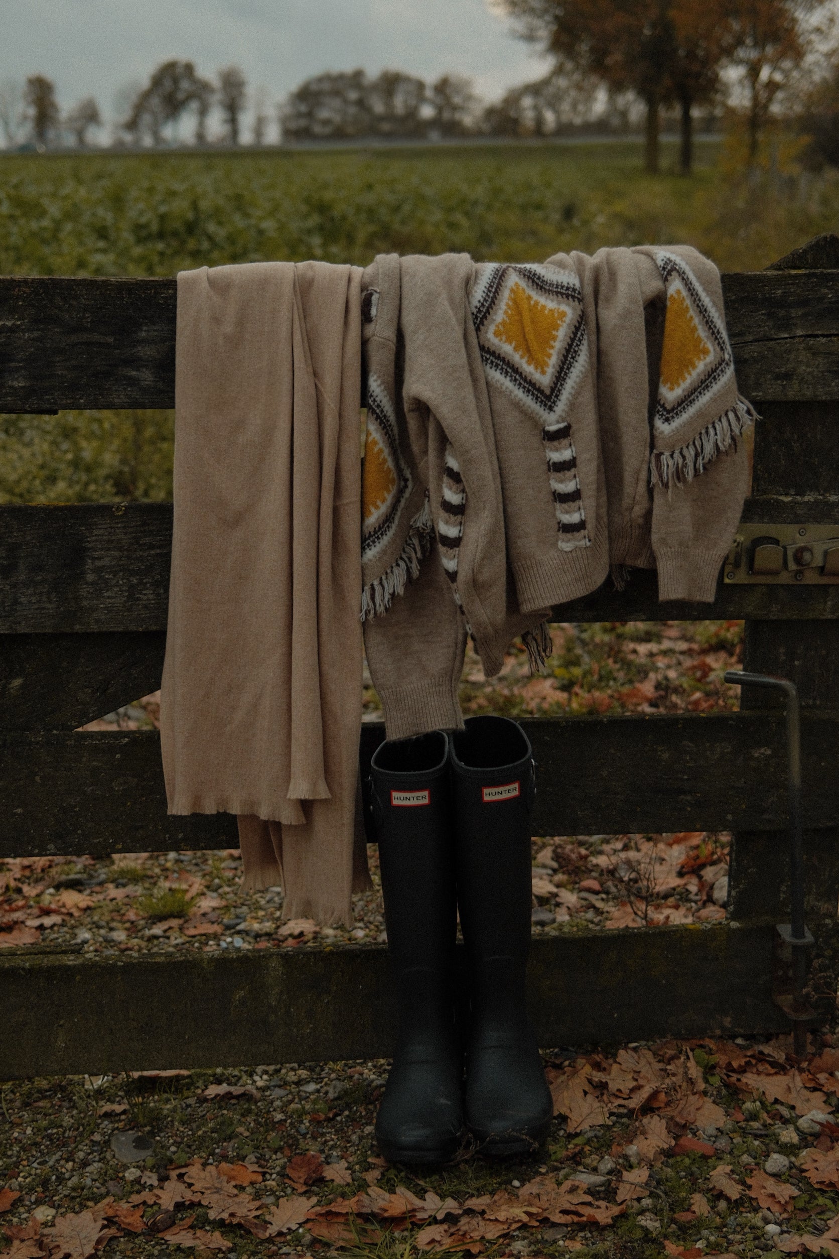 CASHMERE MIX ESSENTIAL SCARF CAMEL