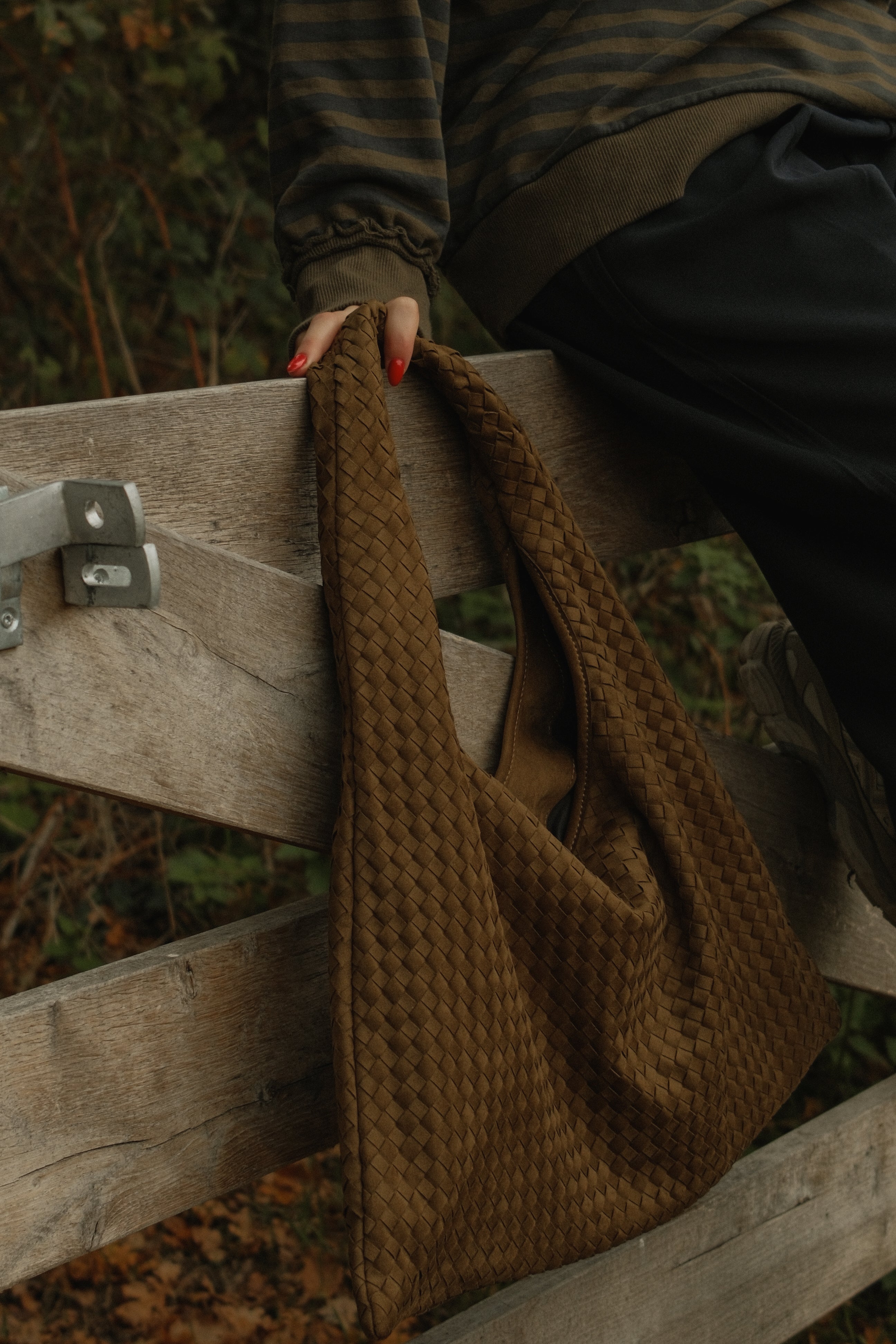 THE WOVEN VEGAN BAG KAKI