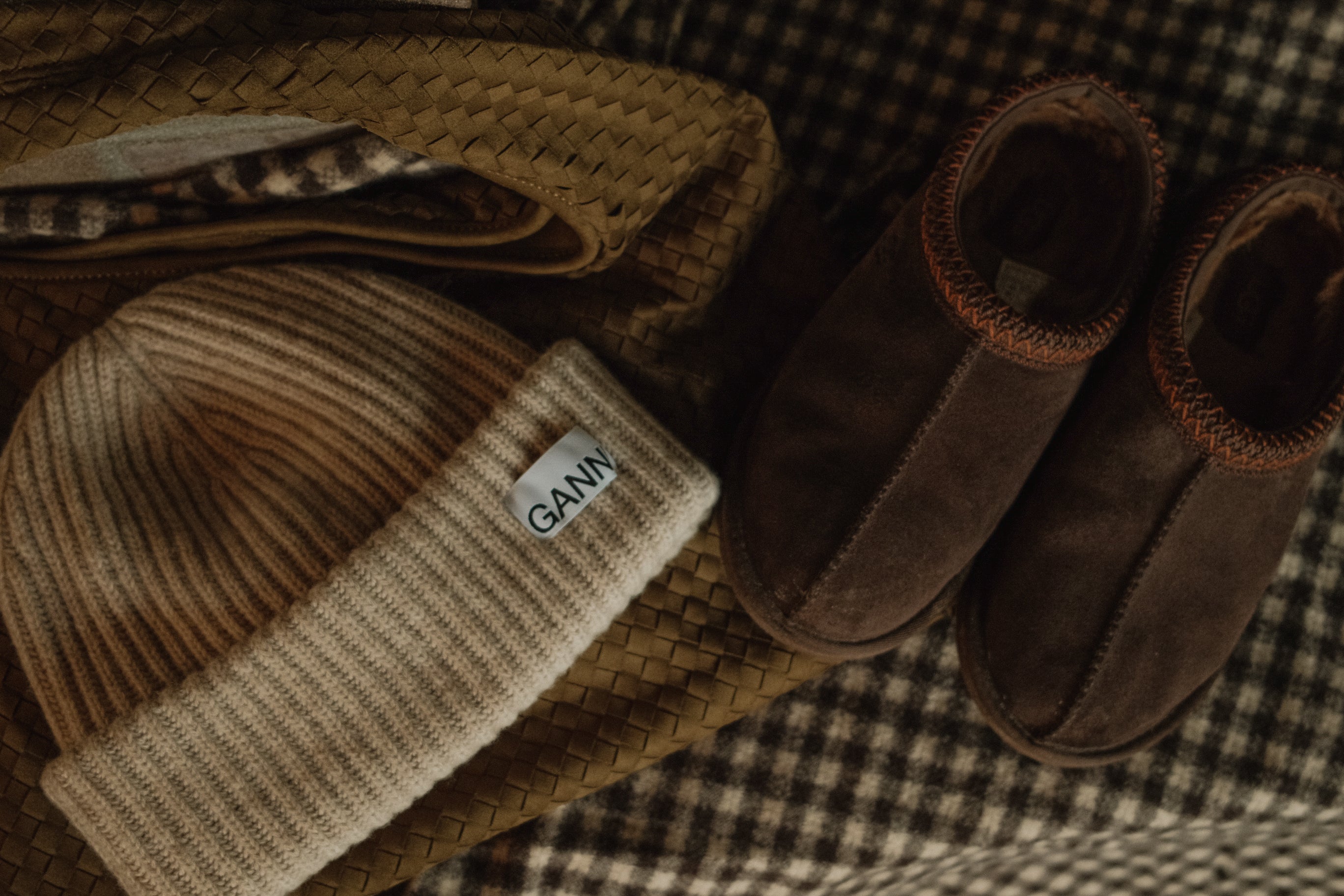 THE WOVEN VEGAN BAG KAKI