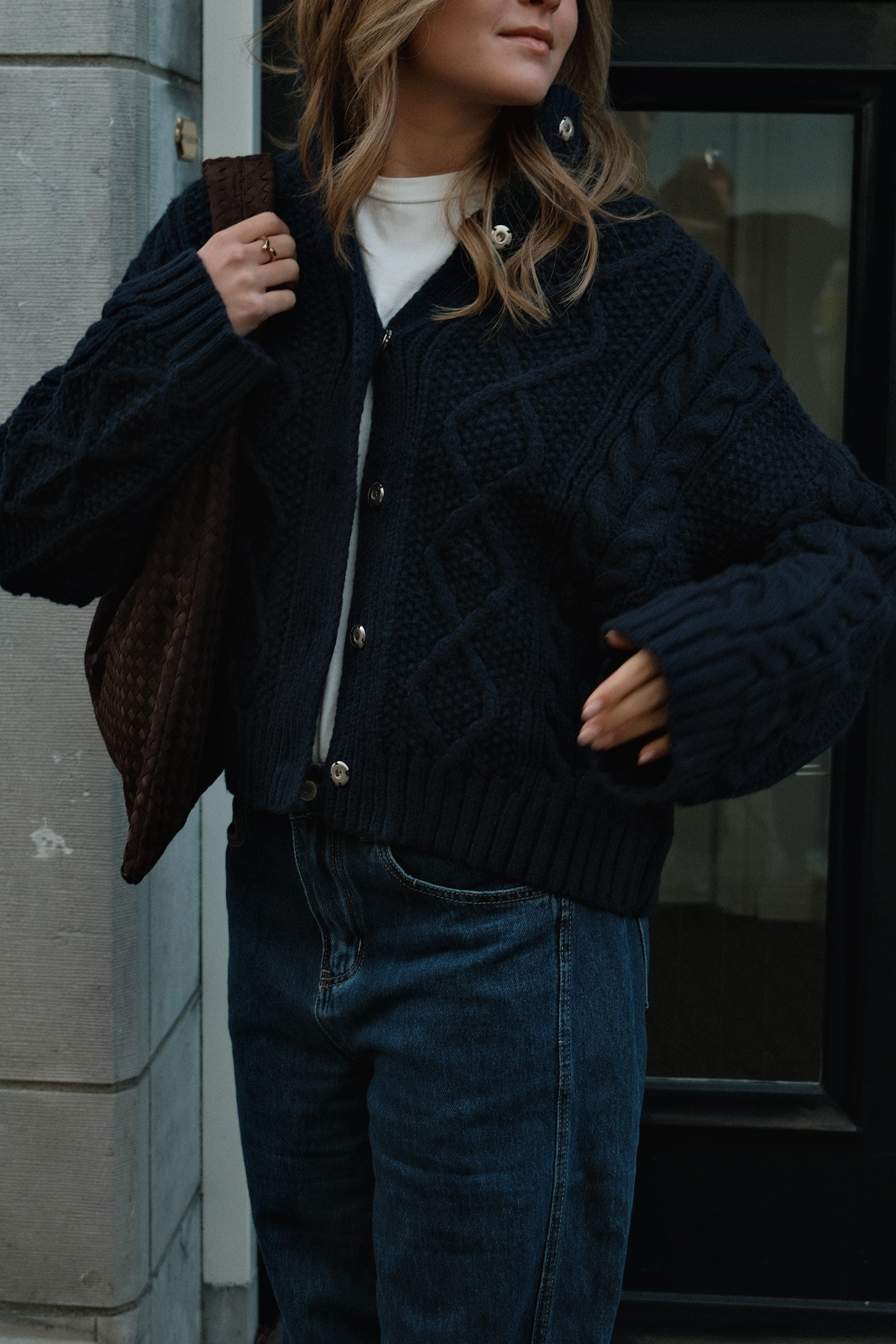 HERITAGE CABLE CARDIGAN NAVY