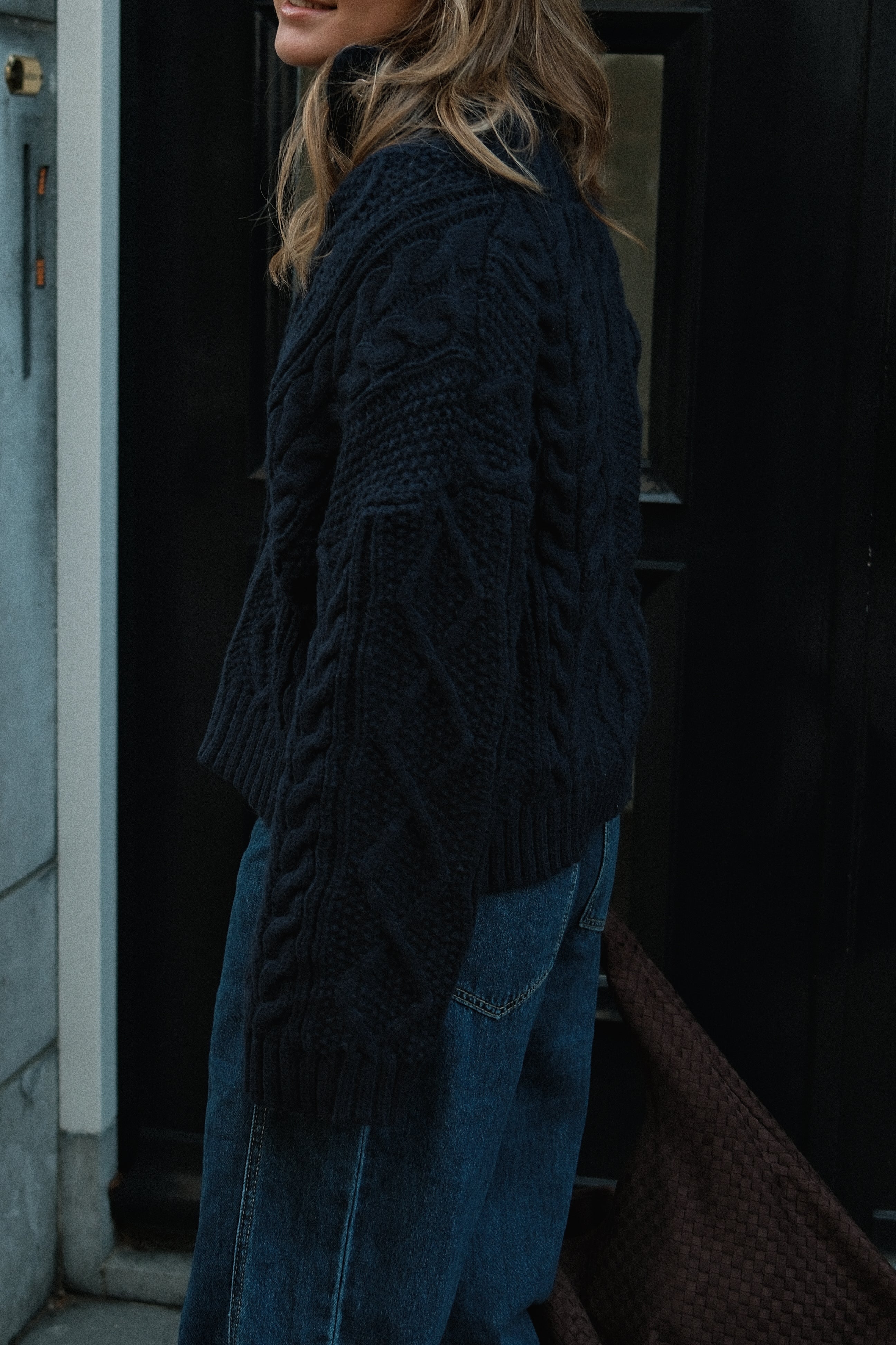 HERITAGE CABLE CARDIGAN NAVY