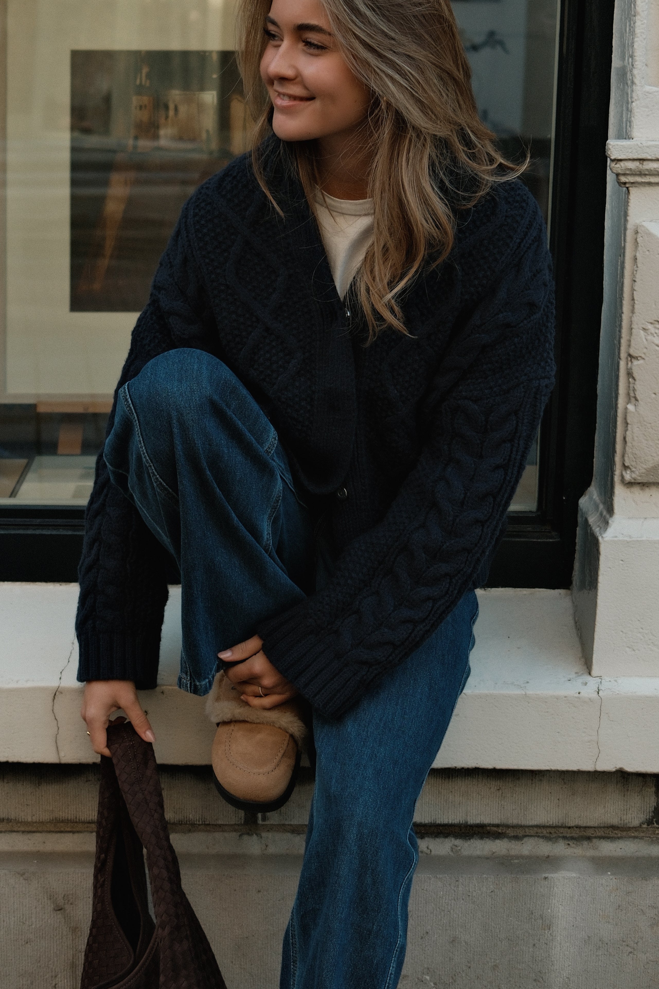 HERITAGE CABLE CARDIGAN NAVY