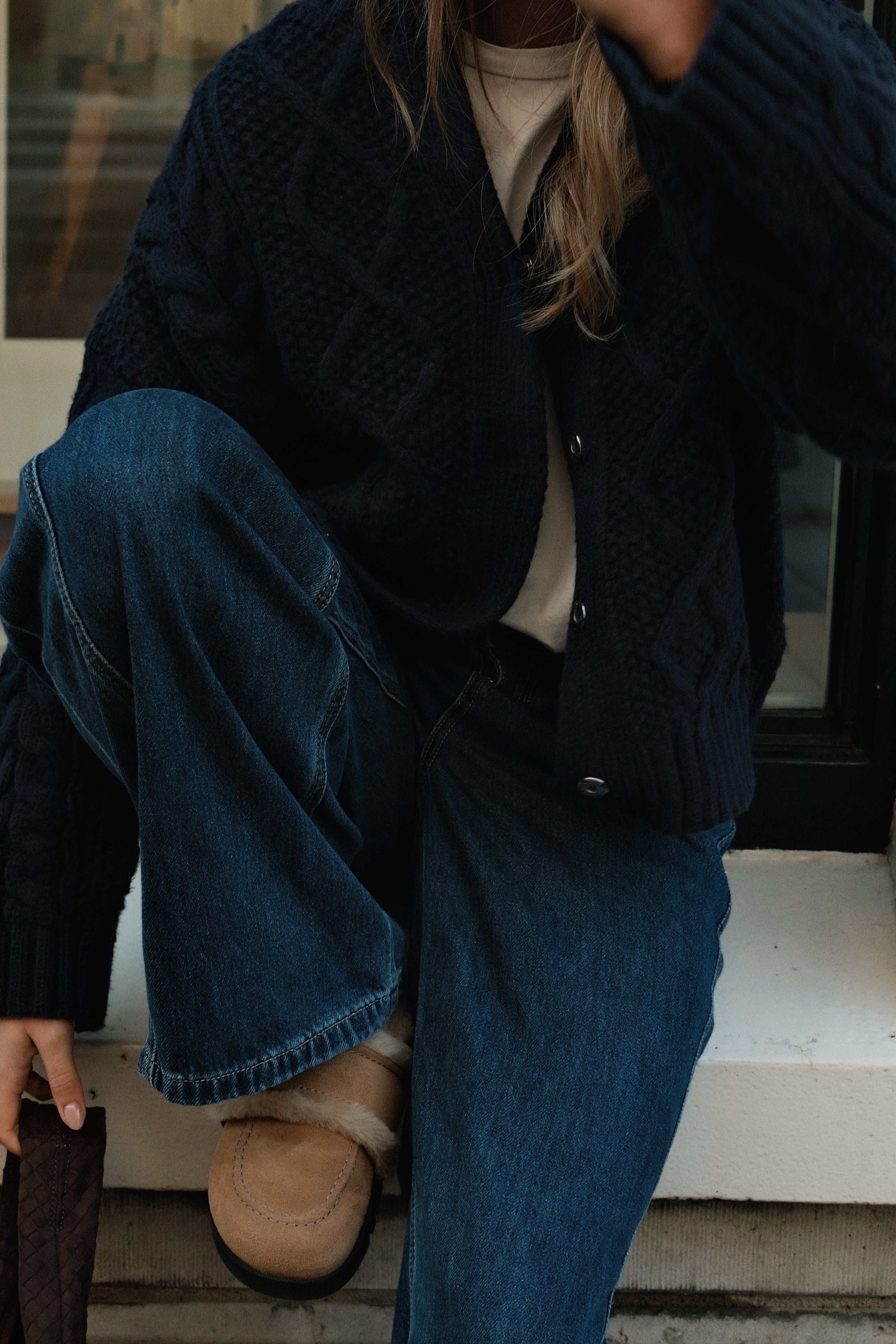 HERITAGE CABLE CARDIGAN NAVY