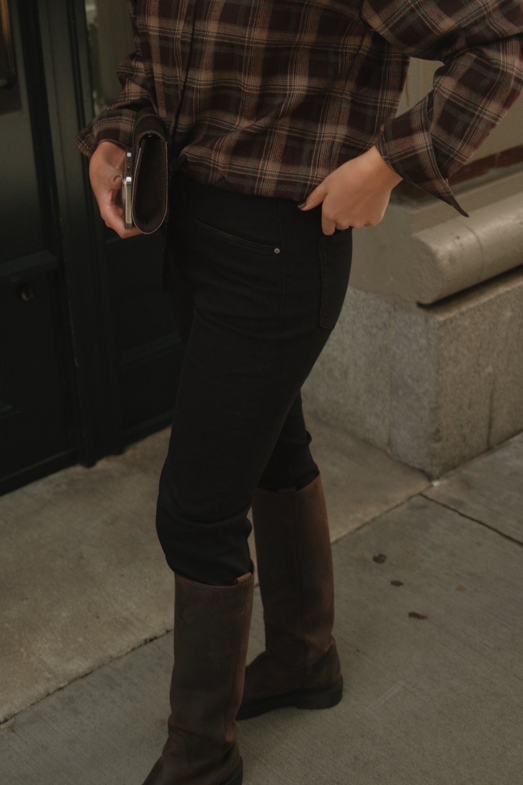 MANHATTAN CIGARETTE JEANS BLACK