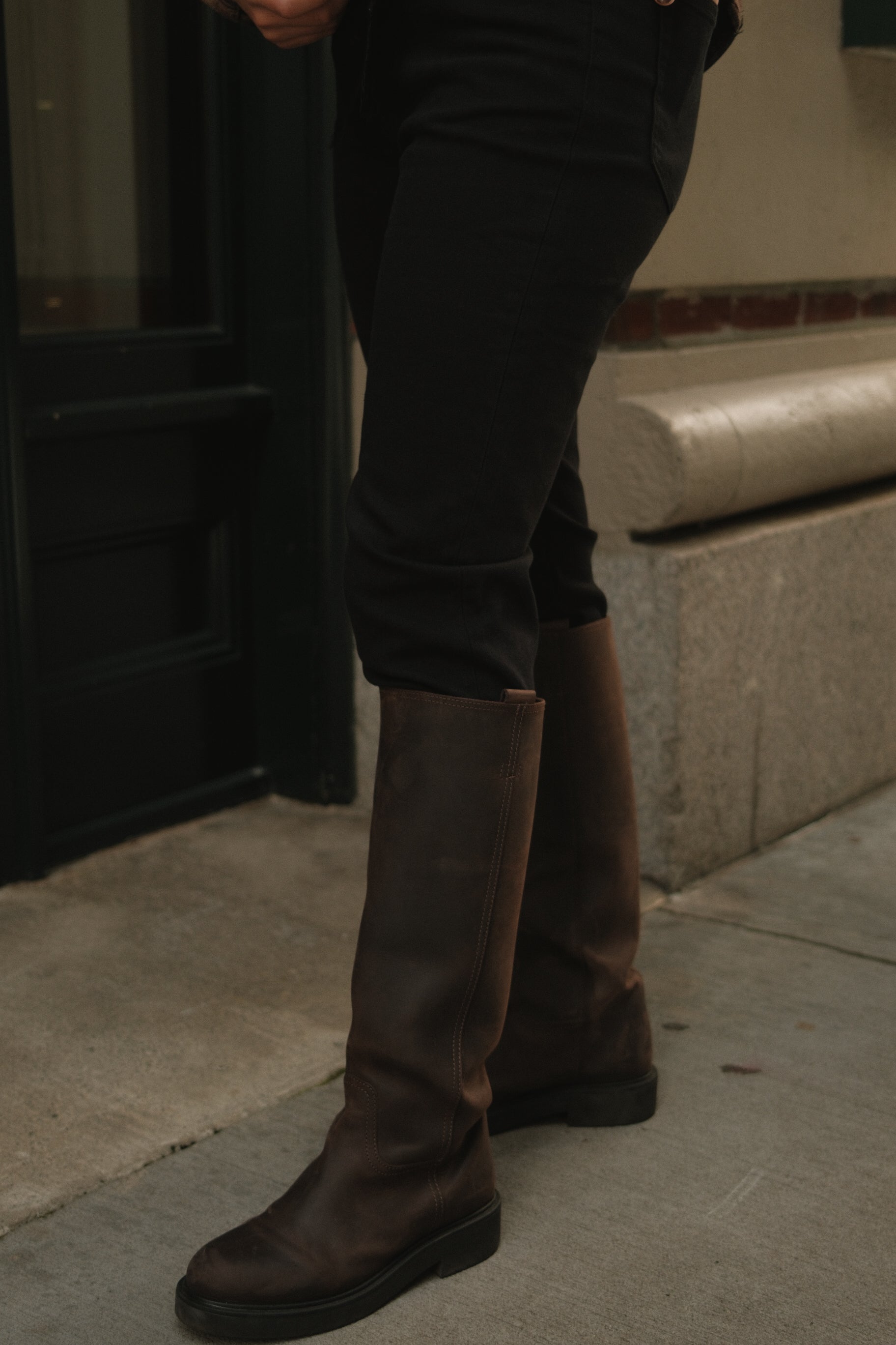 MANHATTAN CIGARETTE JEANS BLACK