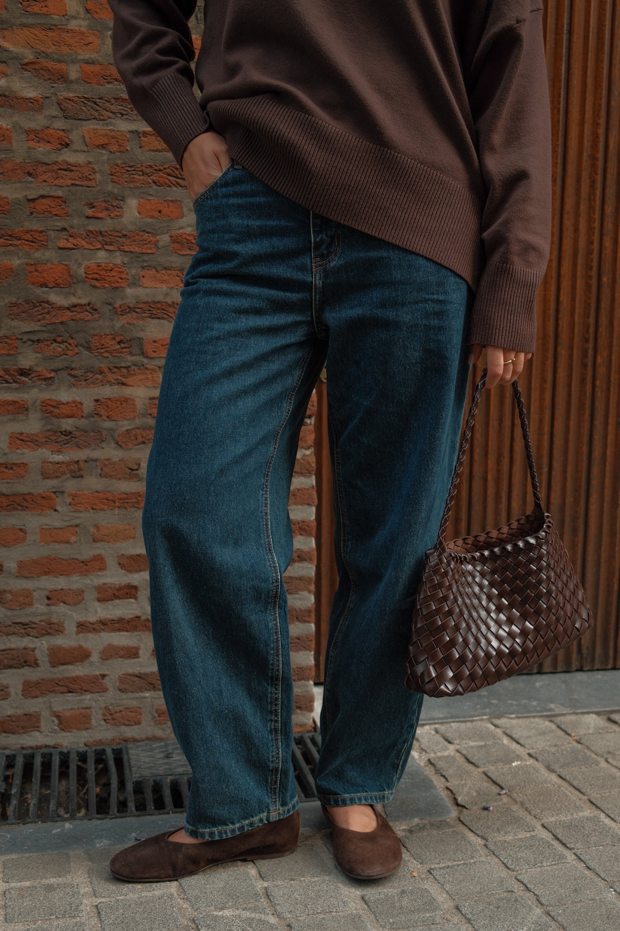 THE EVERYDAY BARREL JEANS