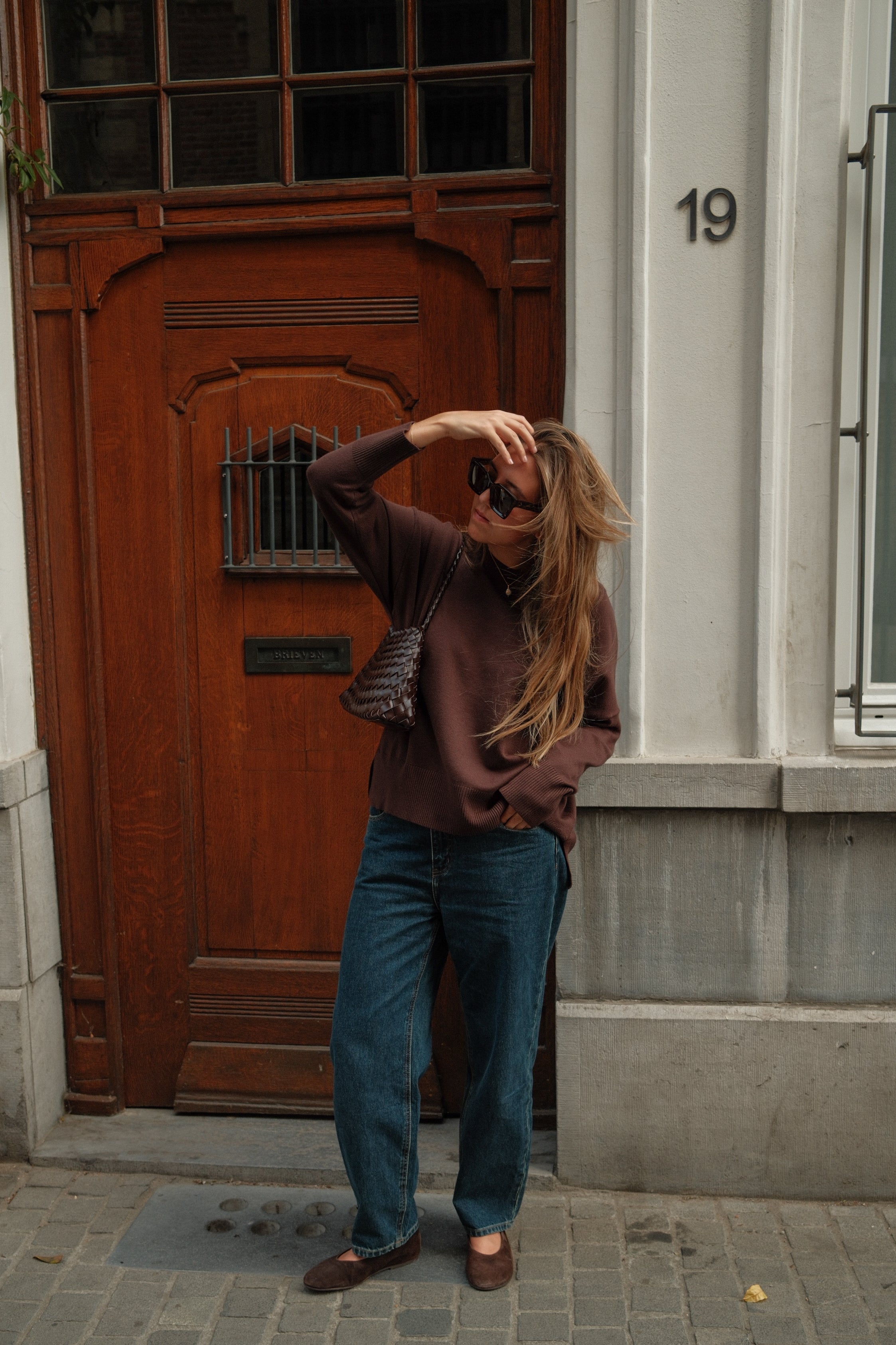 THE EVERYDAY BARREL JEANS