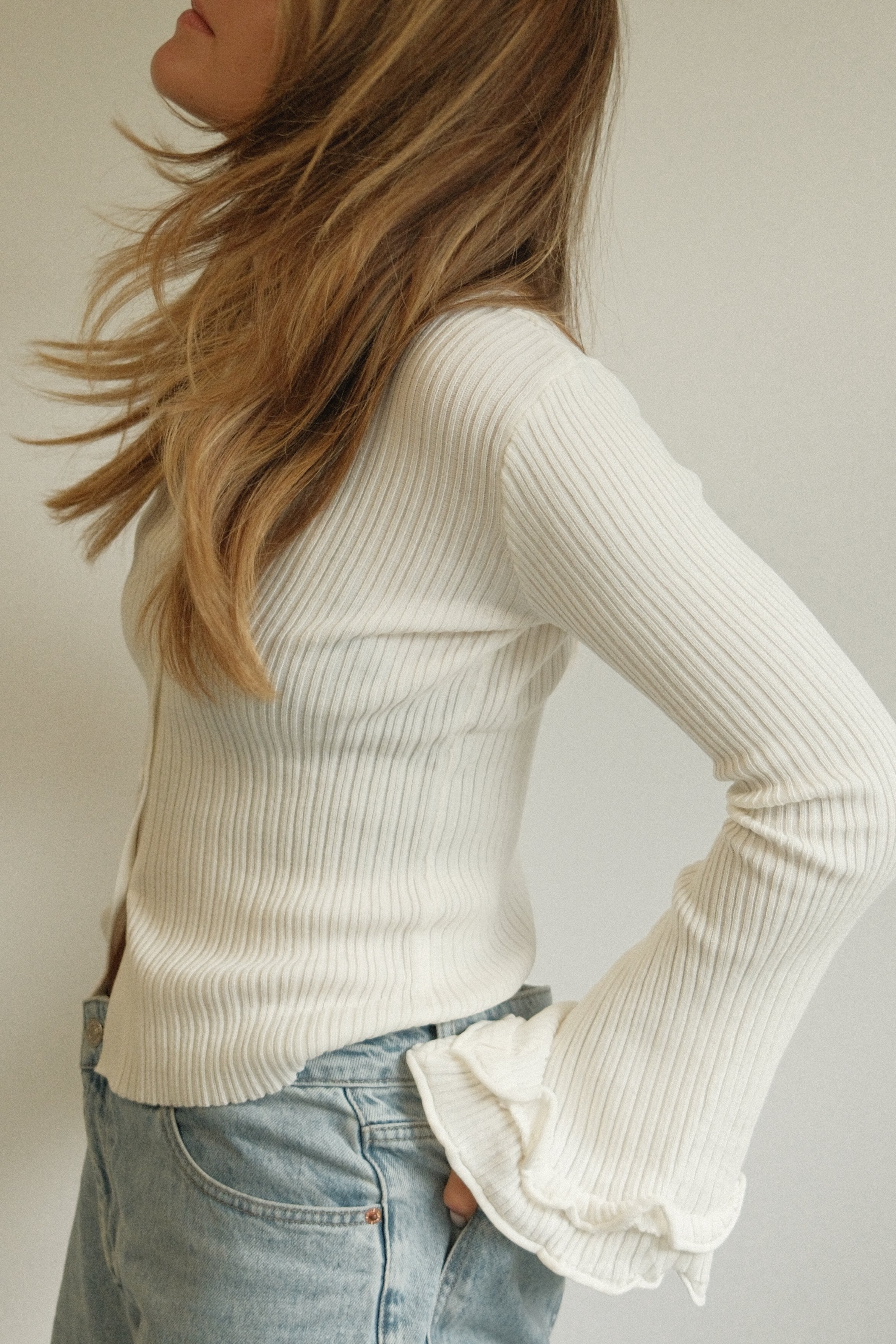 THE CELESTE TOP WHITE