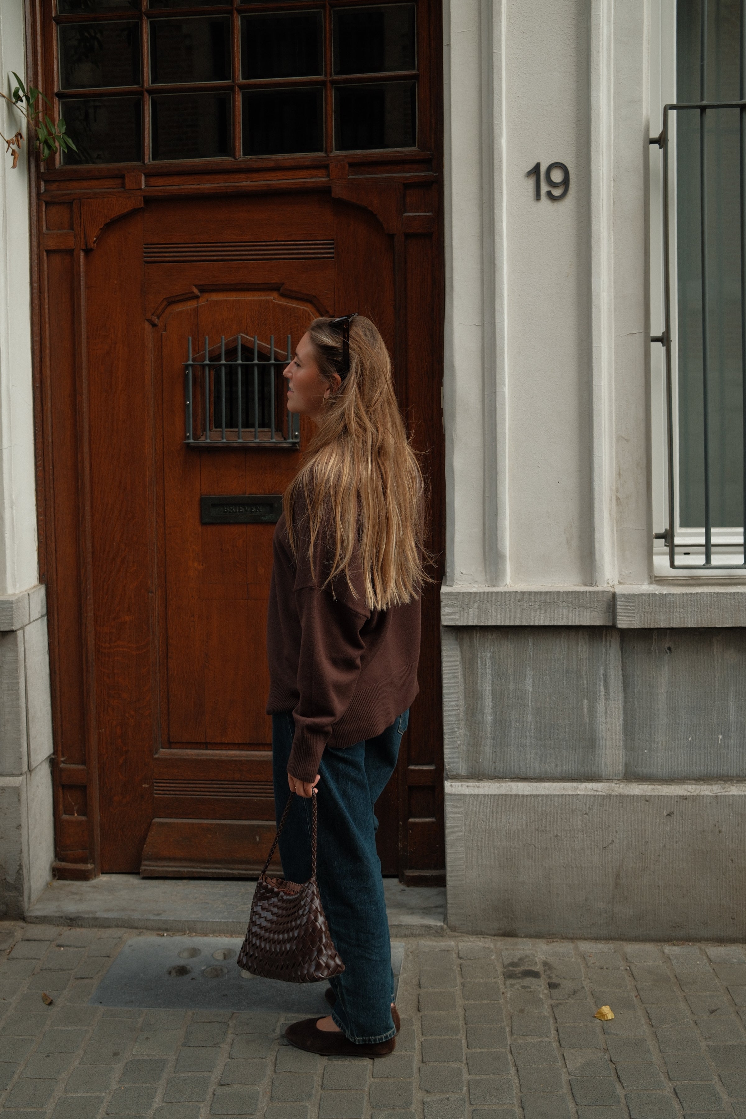 THE EVERYDAY BARREL JEANS