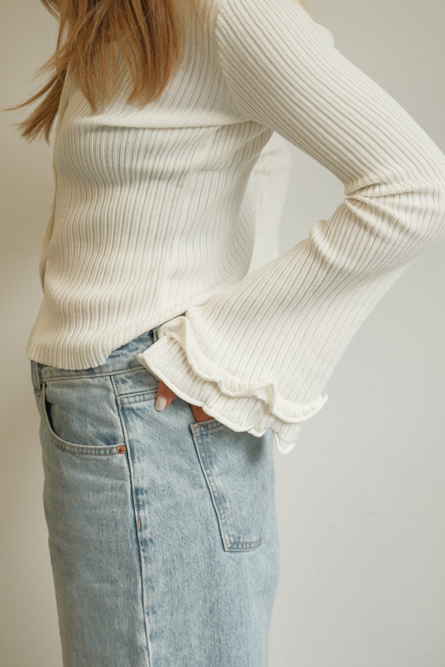 THE CELESTE TOP WHITE