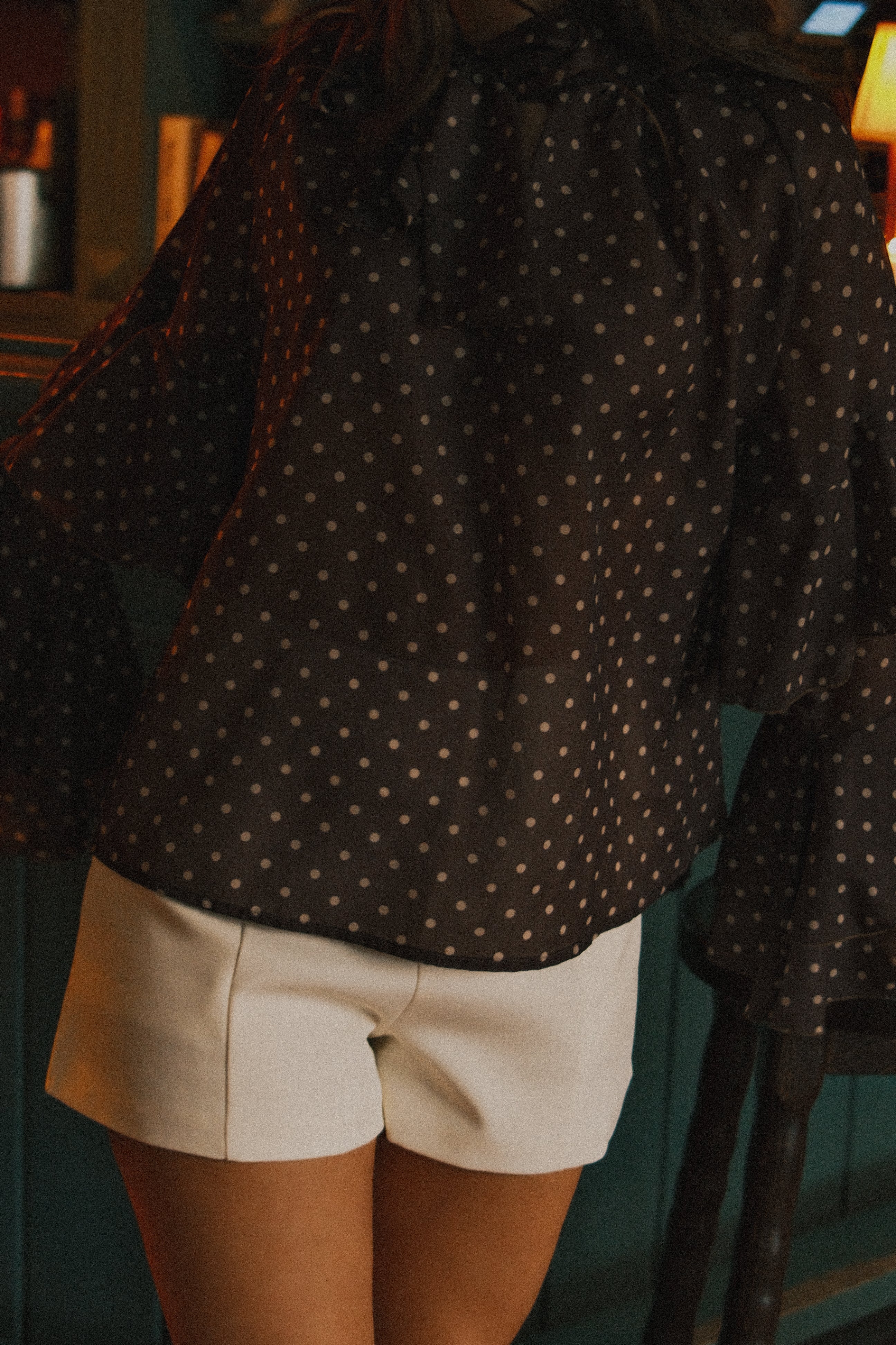 POLKADOT HOLIDAY BLOUSE CHOCO