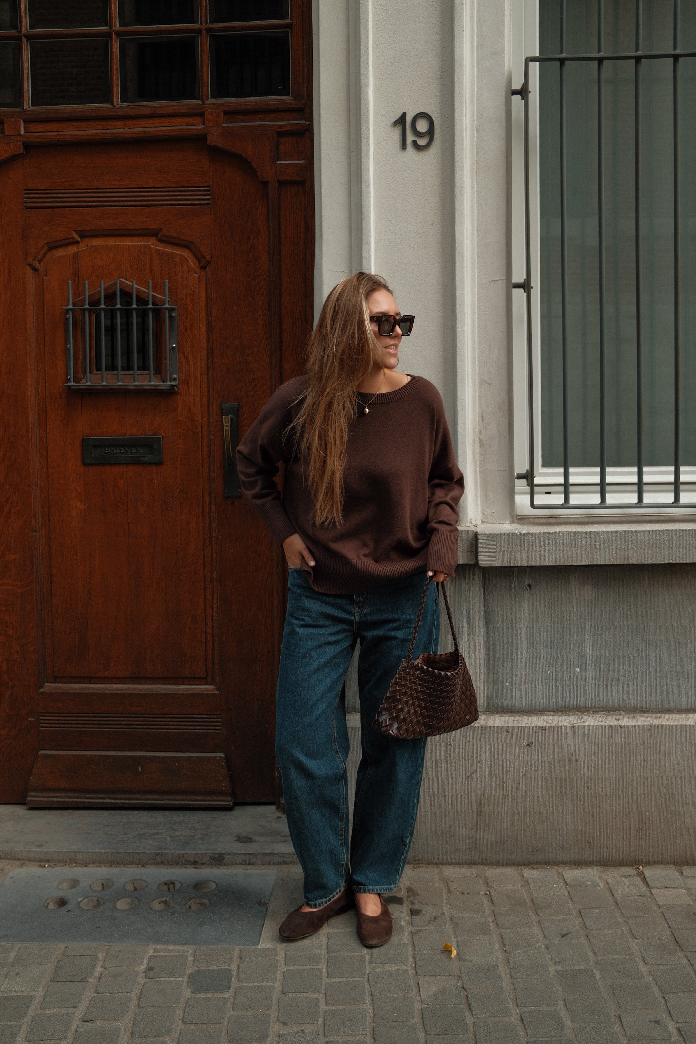 THE EVERYDAY BARREL JEANS