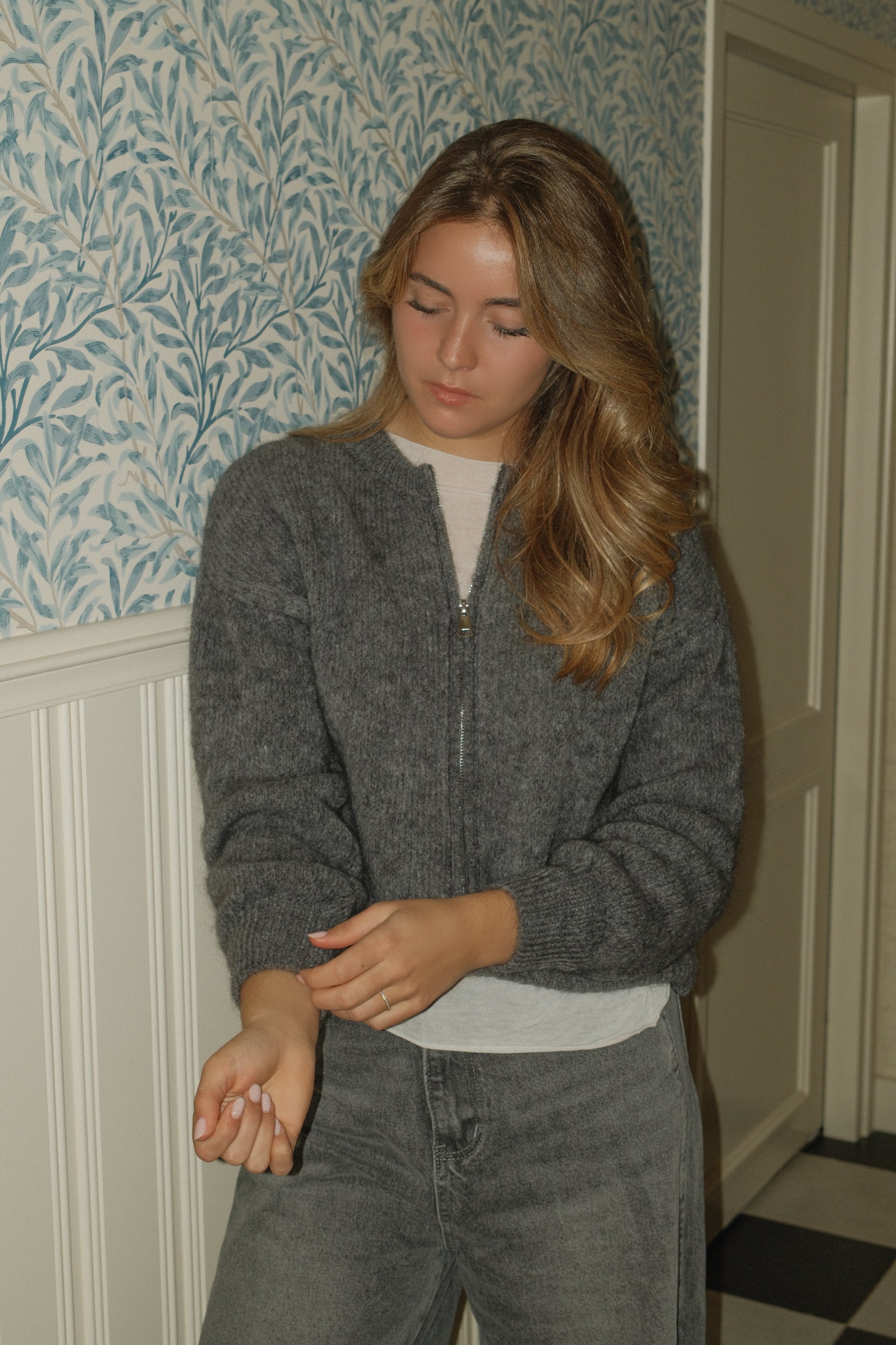 THE SOFIA ZIP CARDIGAN GREY