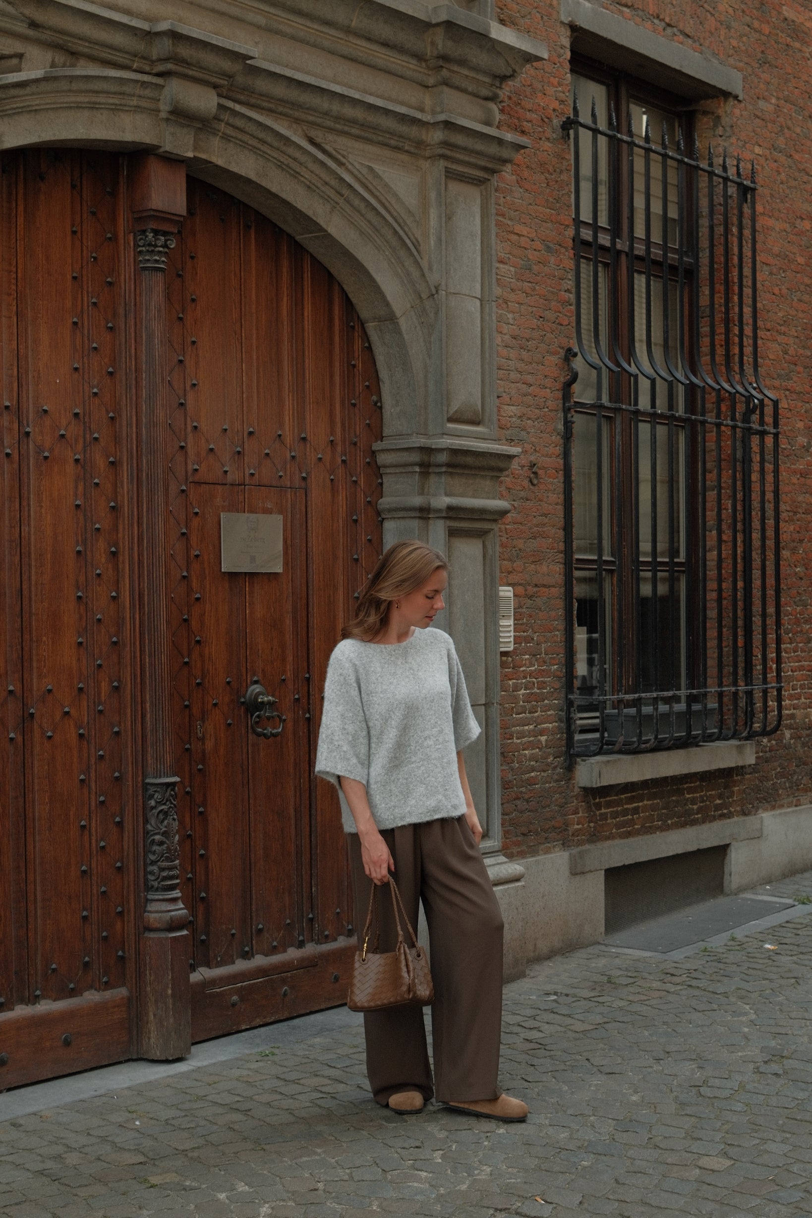 THE COZY FALL KNIT LIGHT GREY