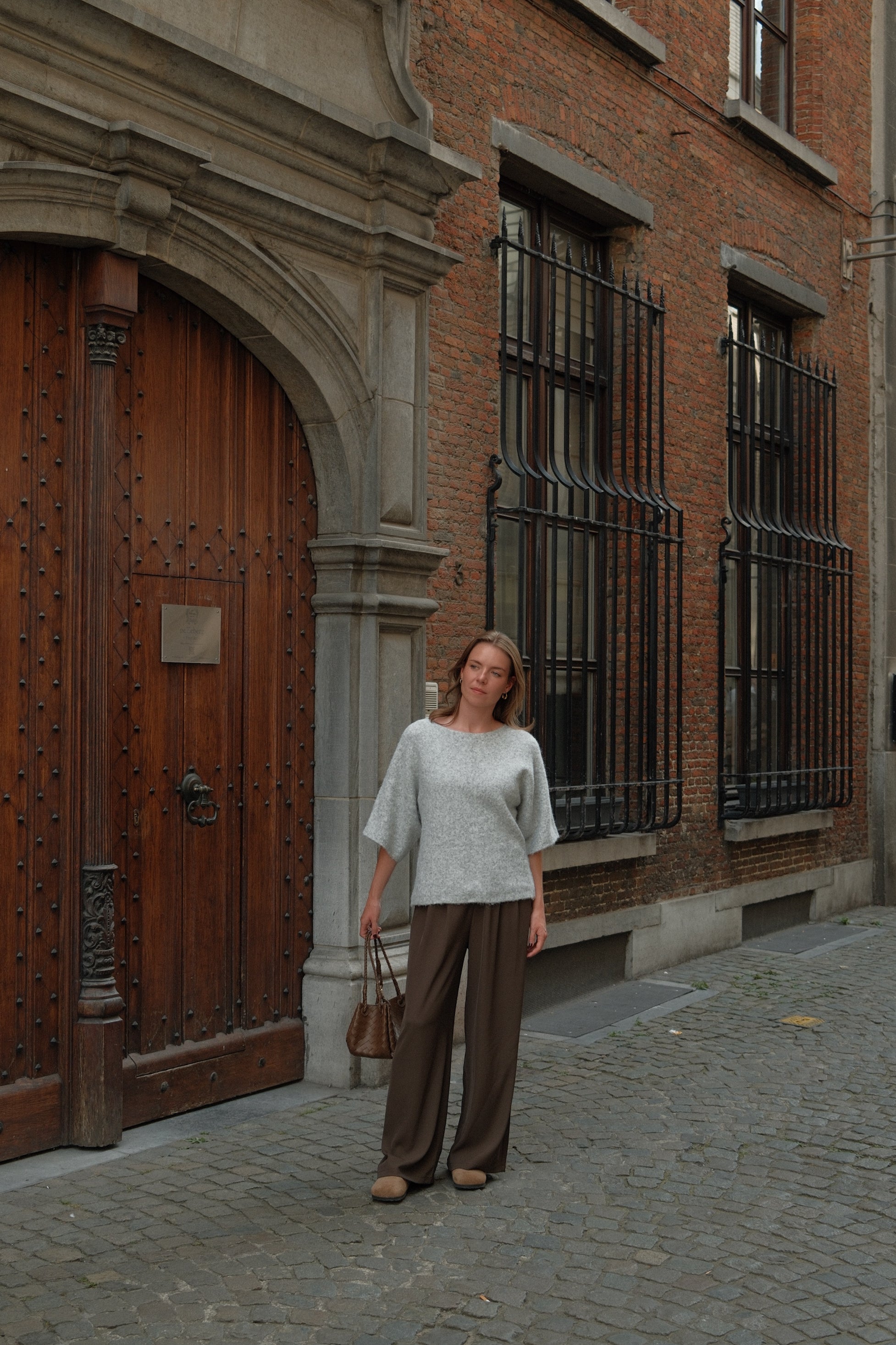 THE COZY FALL KNIT LIGHT GREY