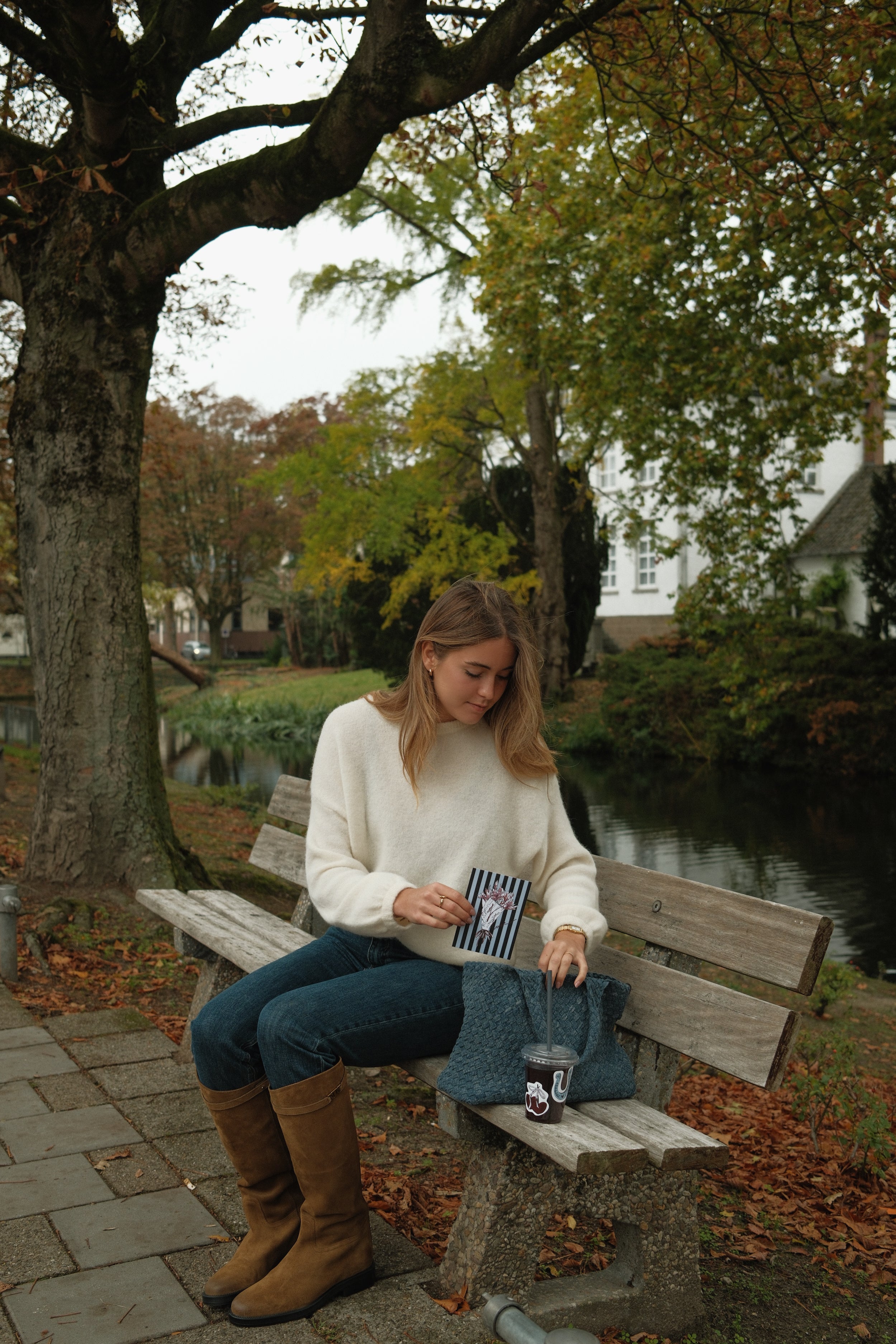 ESSENTIAL SARAH KNIT OFF-WHITE