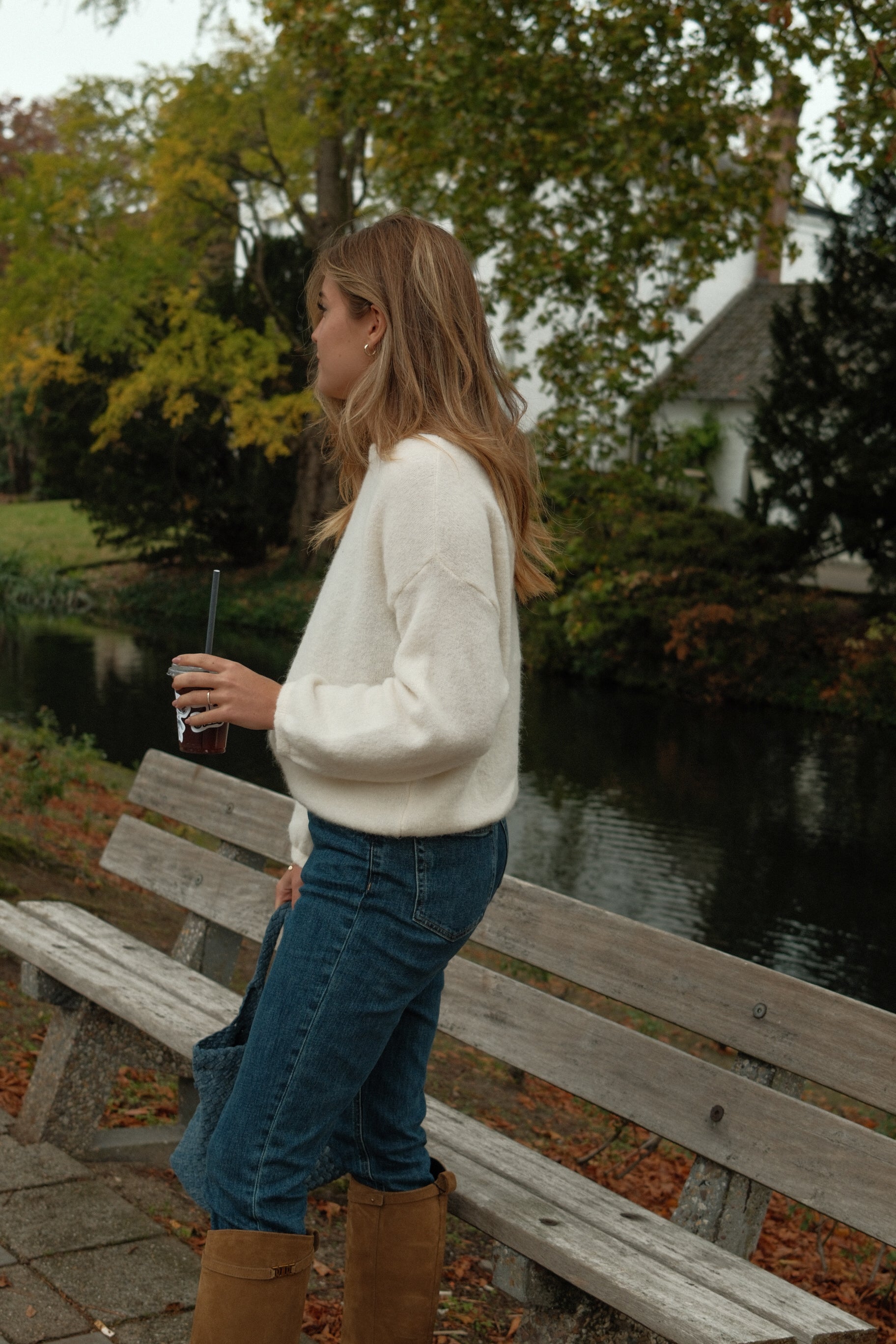 ESSENTIAL SARAH KNIT OFF-WHITE