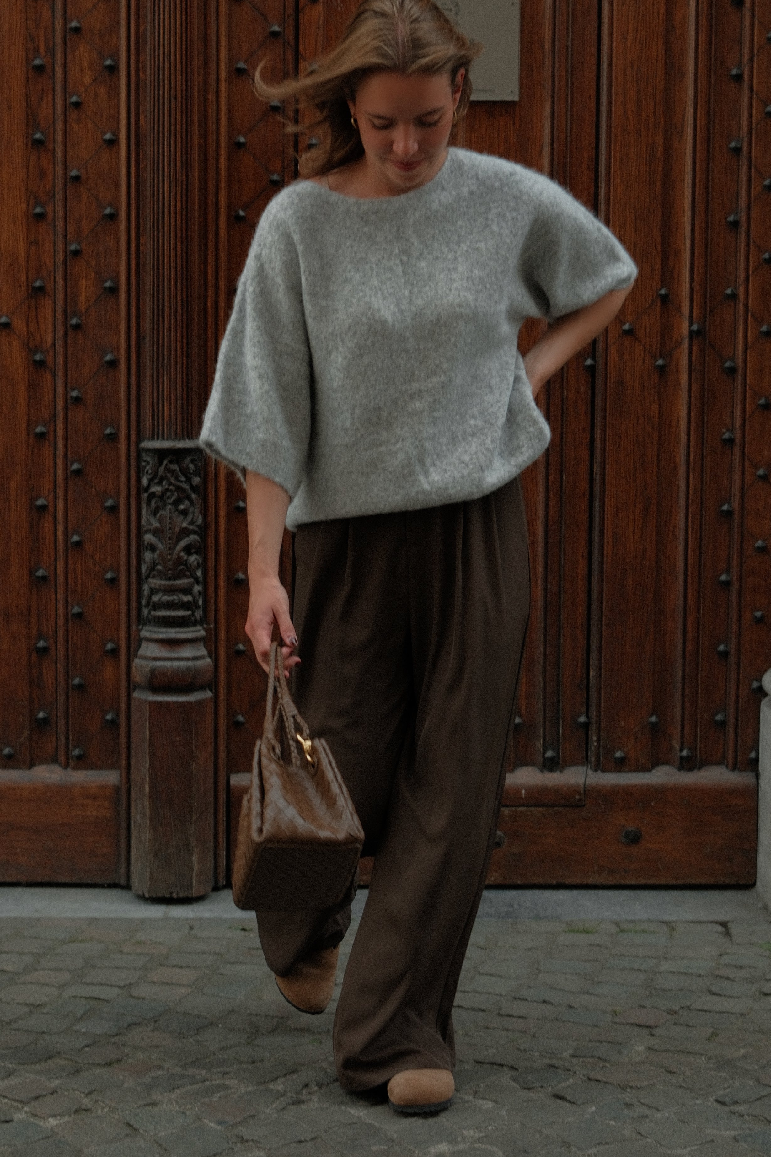 THE COZY FALL KNIT LIGHT GREY