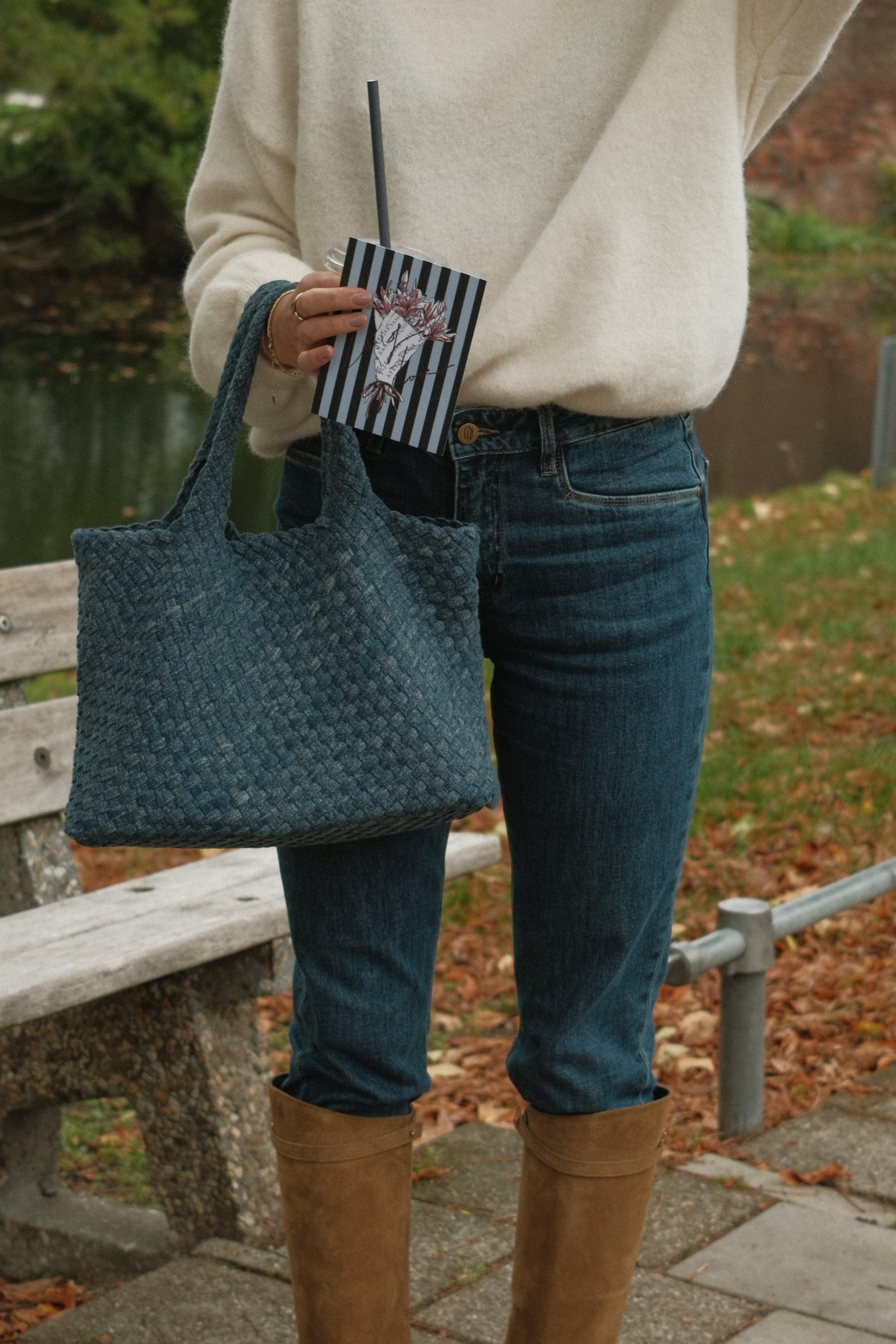 ESSENTIAL SARAH KNIT OFF-WHITE