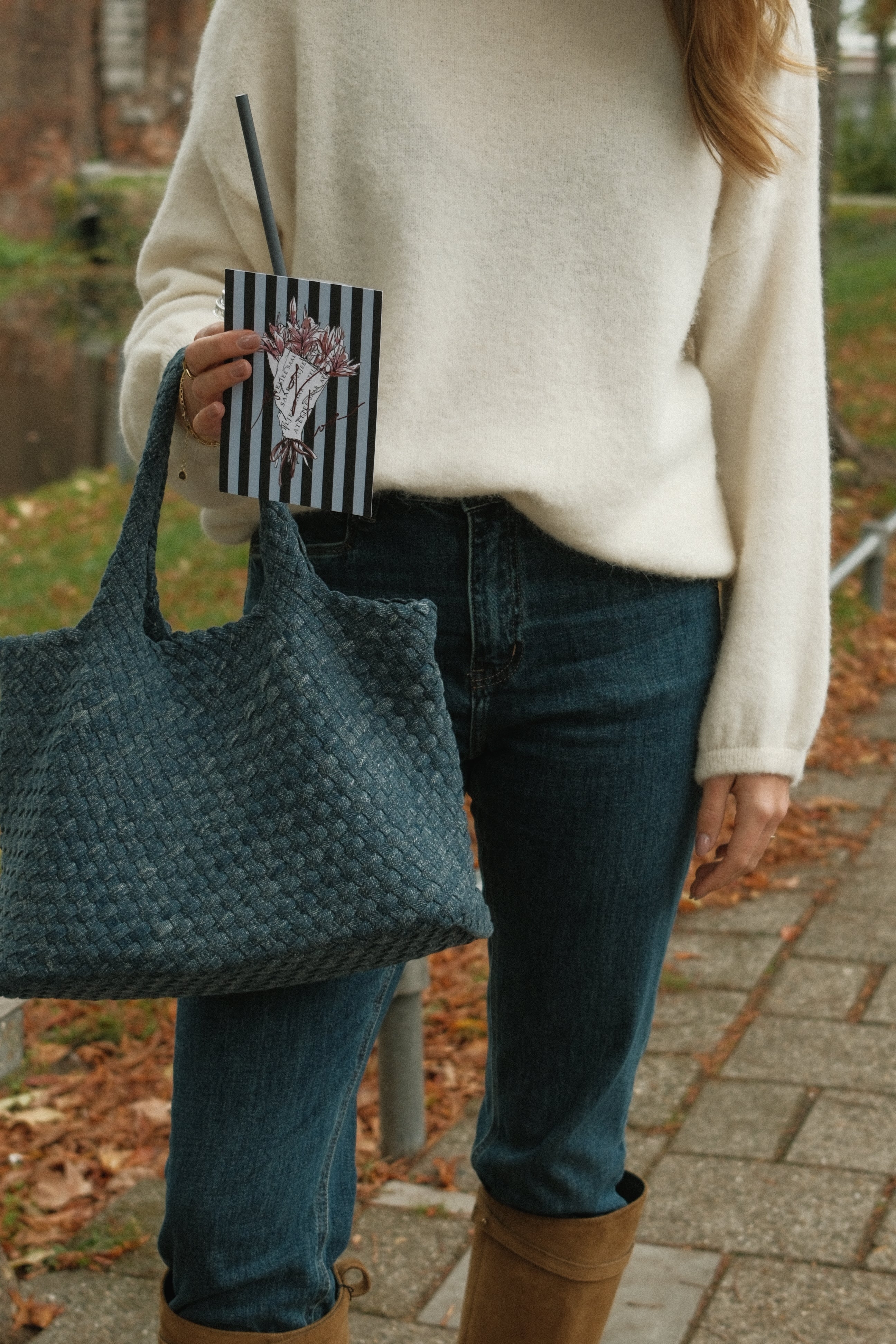ESSENTIAL SARAH KNIT OFF-WHITE