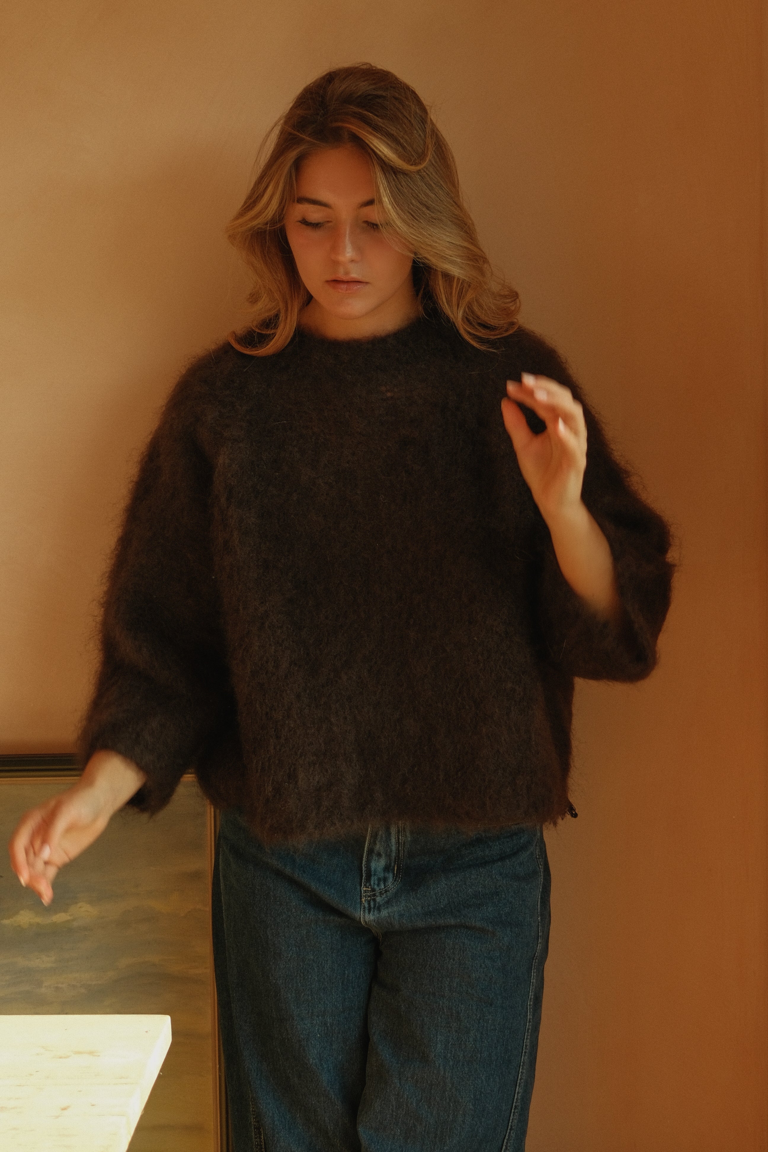 THE MOHAIR CLOUD KNIT CHOCOLATE