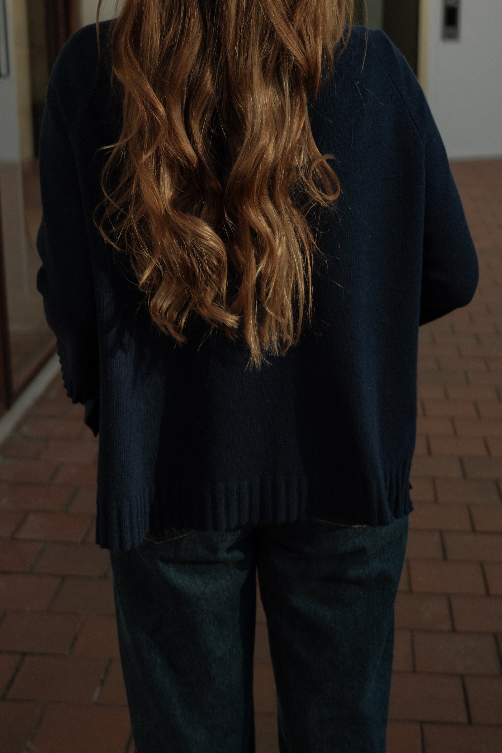 THE CASHMERE BLEND SPLIT KNIT NAVY