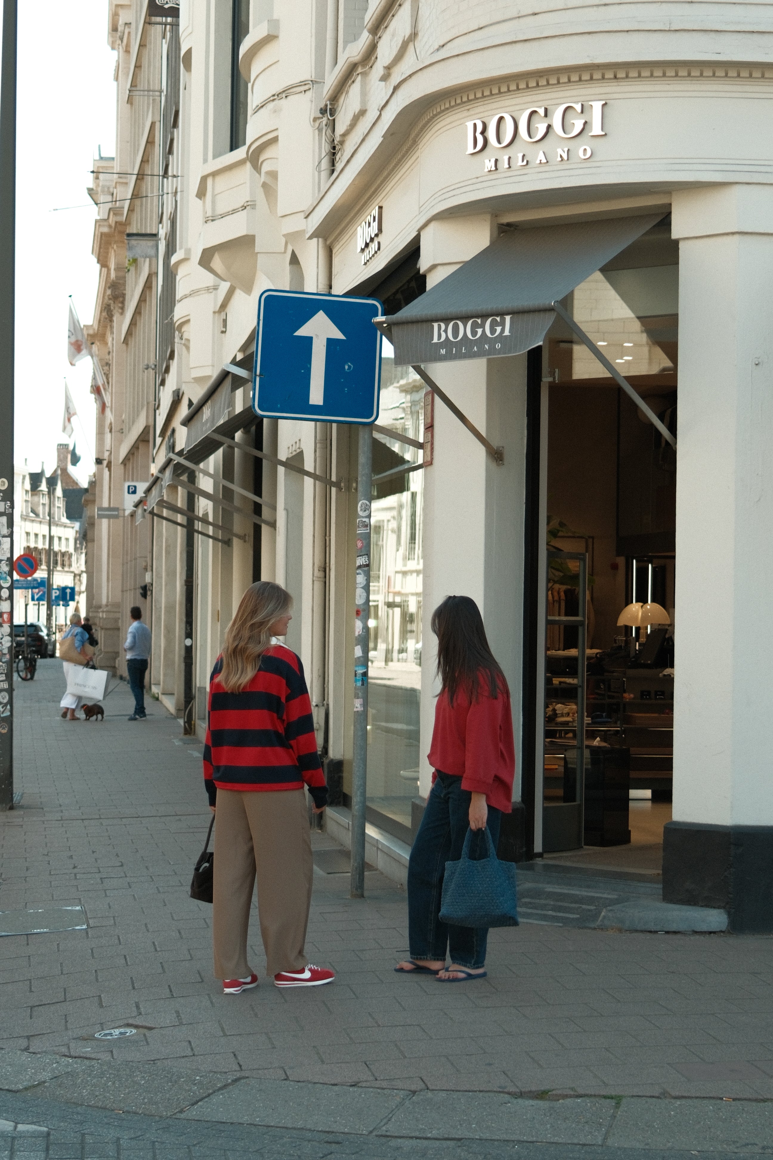 ESSENTIAL LONGSLEEVE RED