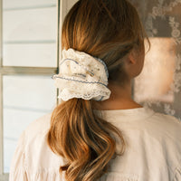 THE FRENCH SUMMER SCRUNCHIE