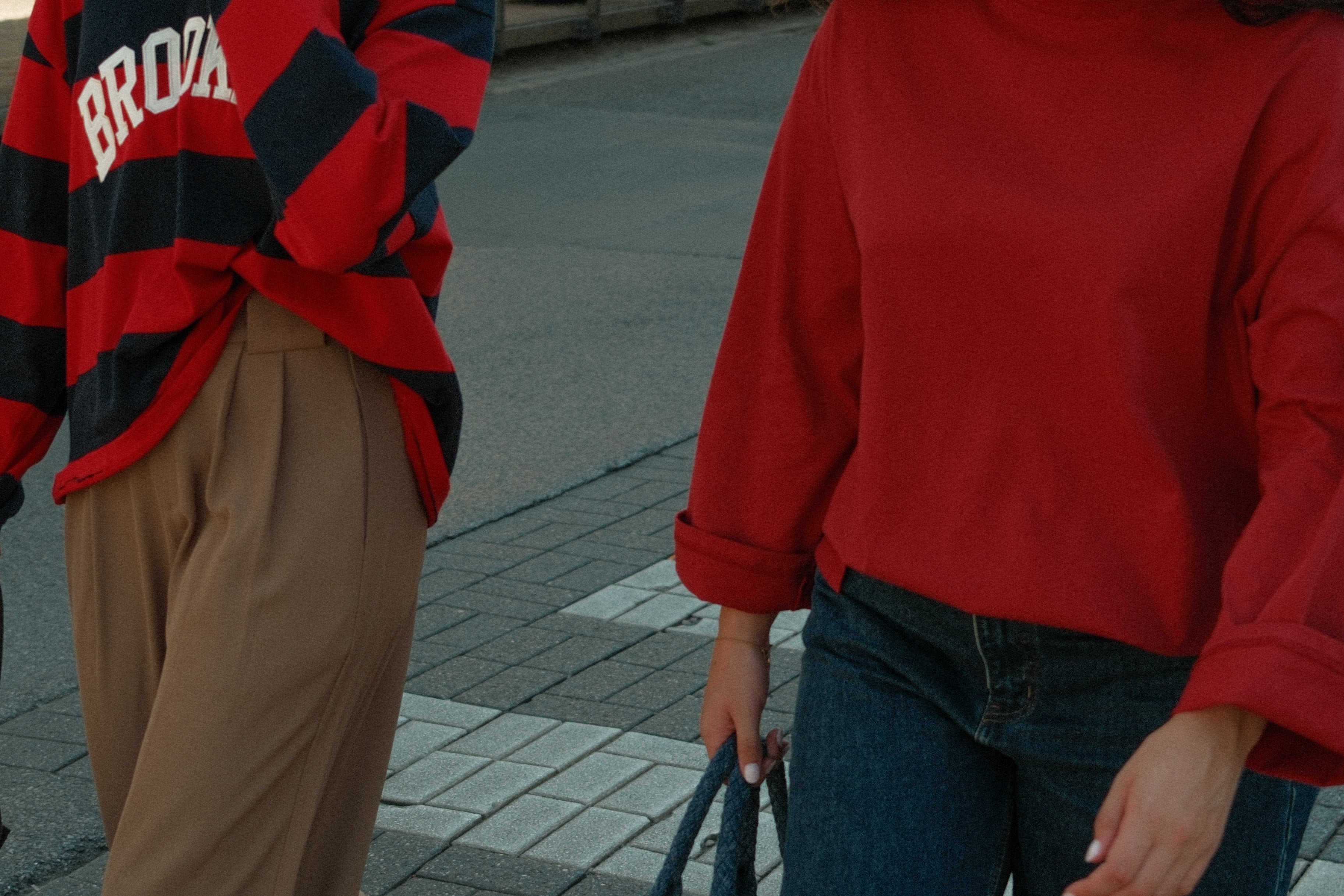 ESSENTIAL LONGSLEEVE RED